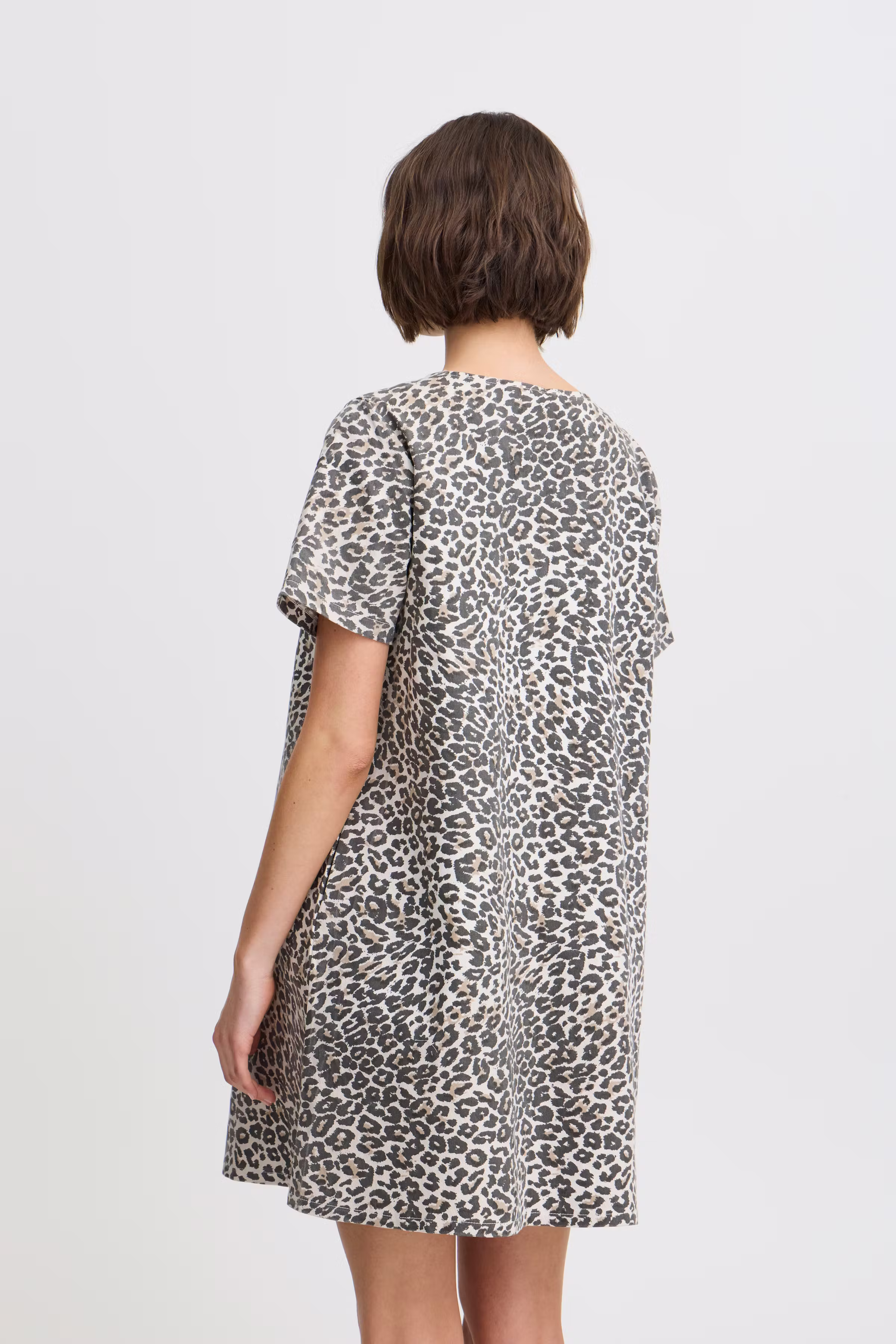 Kjole LOOKBOOK BACK 20123280-202381