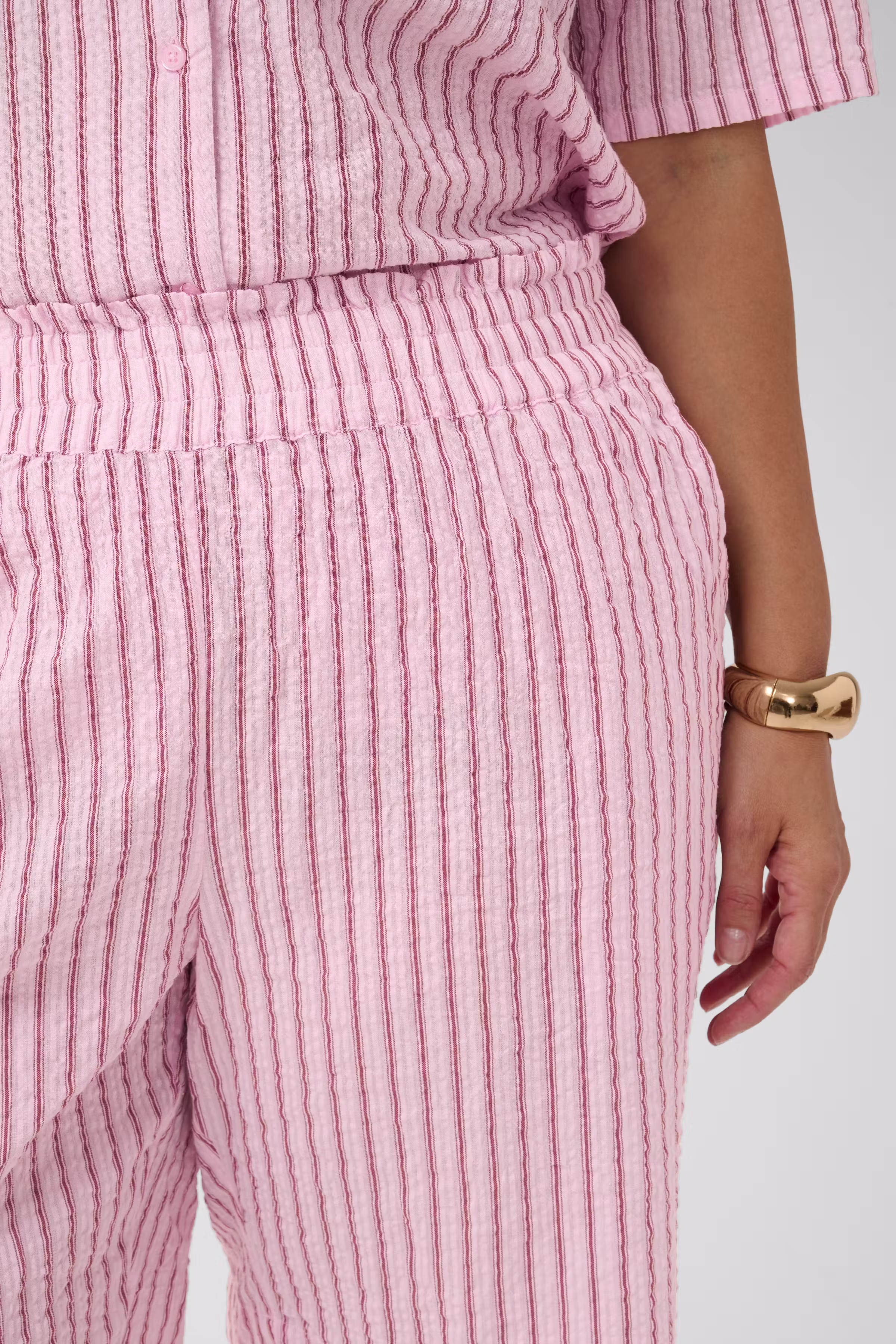 KClary Shorts LOOKBOOK DETAIL 10584491-109318