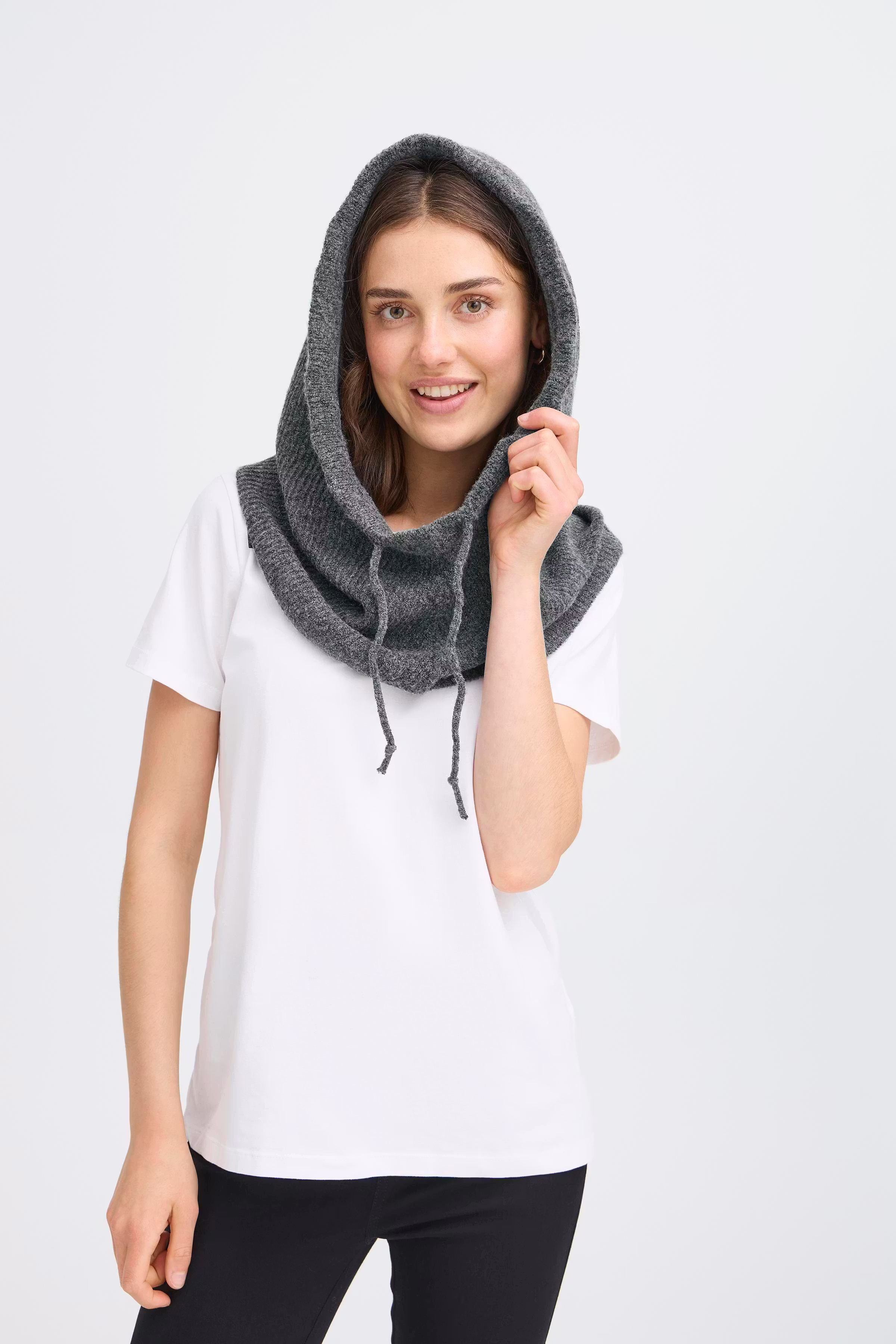 FRHAYES Hood LOOKBOOK FRONT 20617497-1806011