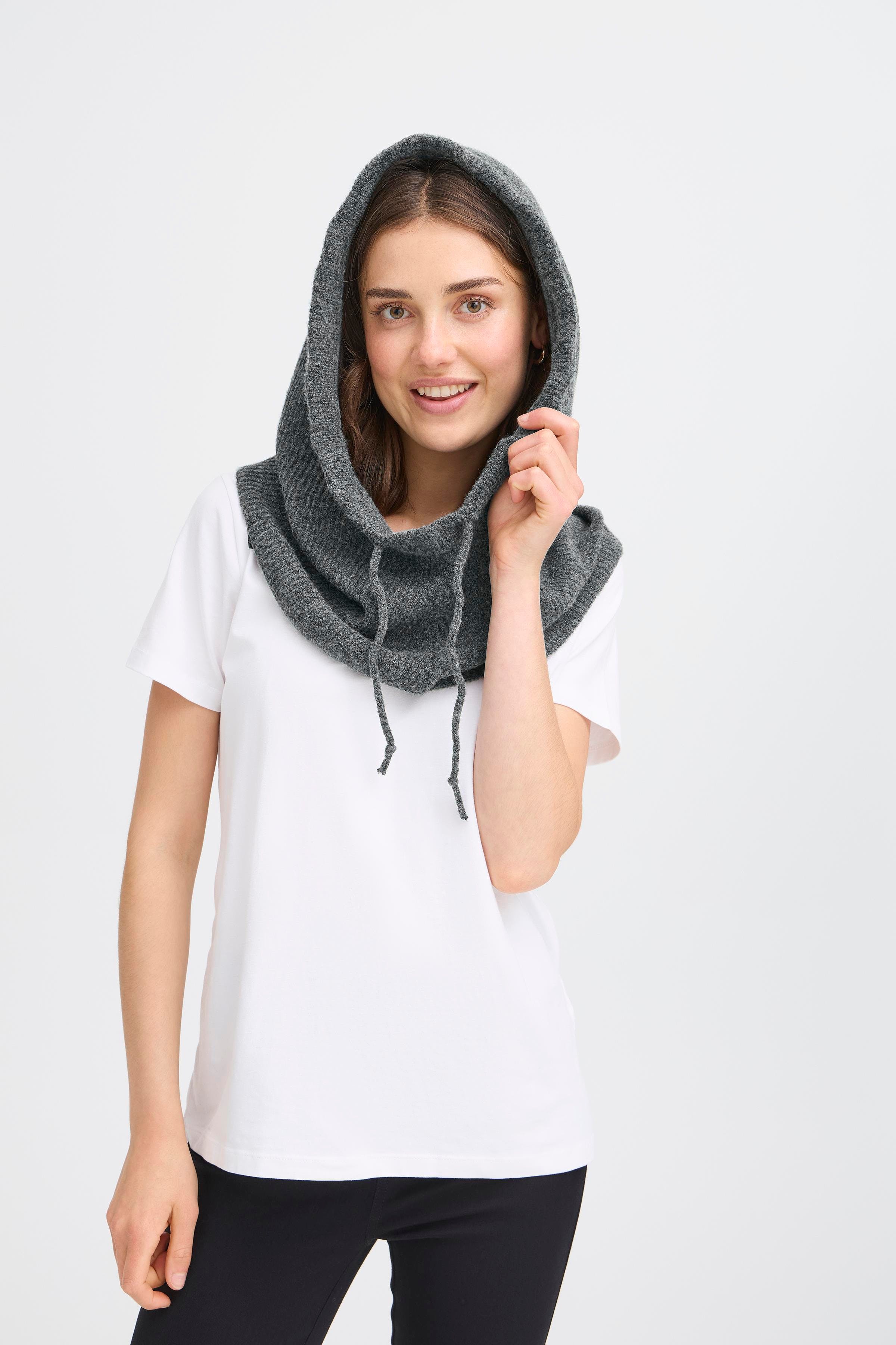 FRHAYES Pet LOOKBOOK FRONT 20617497-1806011