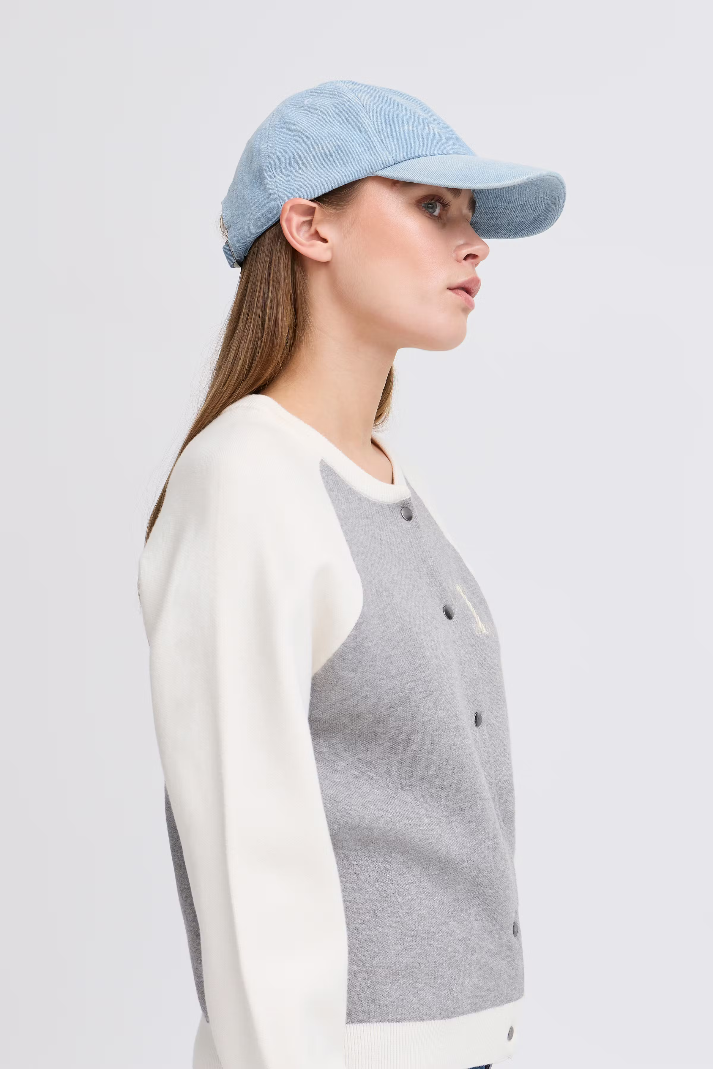 IAKHATY Cap LOOKBOOK FRONT 20122750-201123