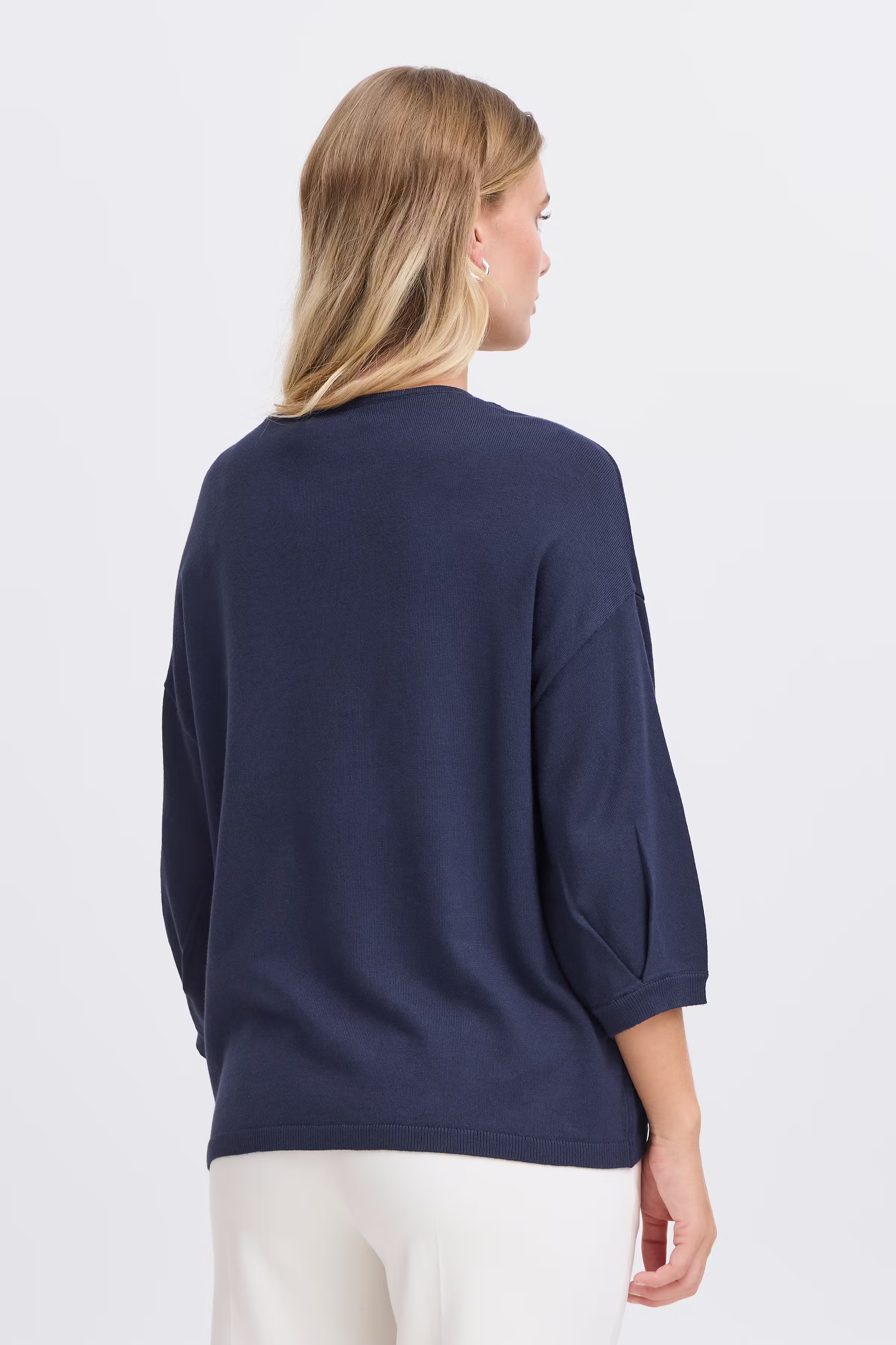 FRCLIA Pullover LOOKBOOK BACK 20615485-193923