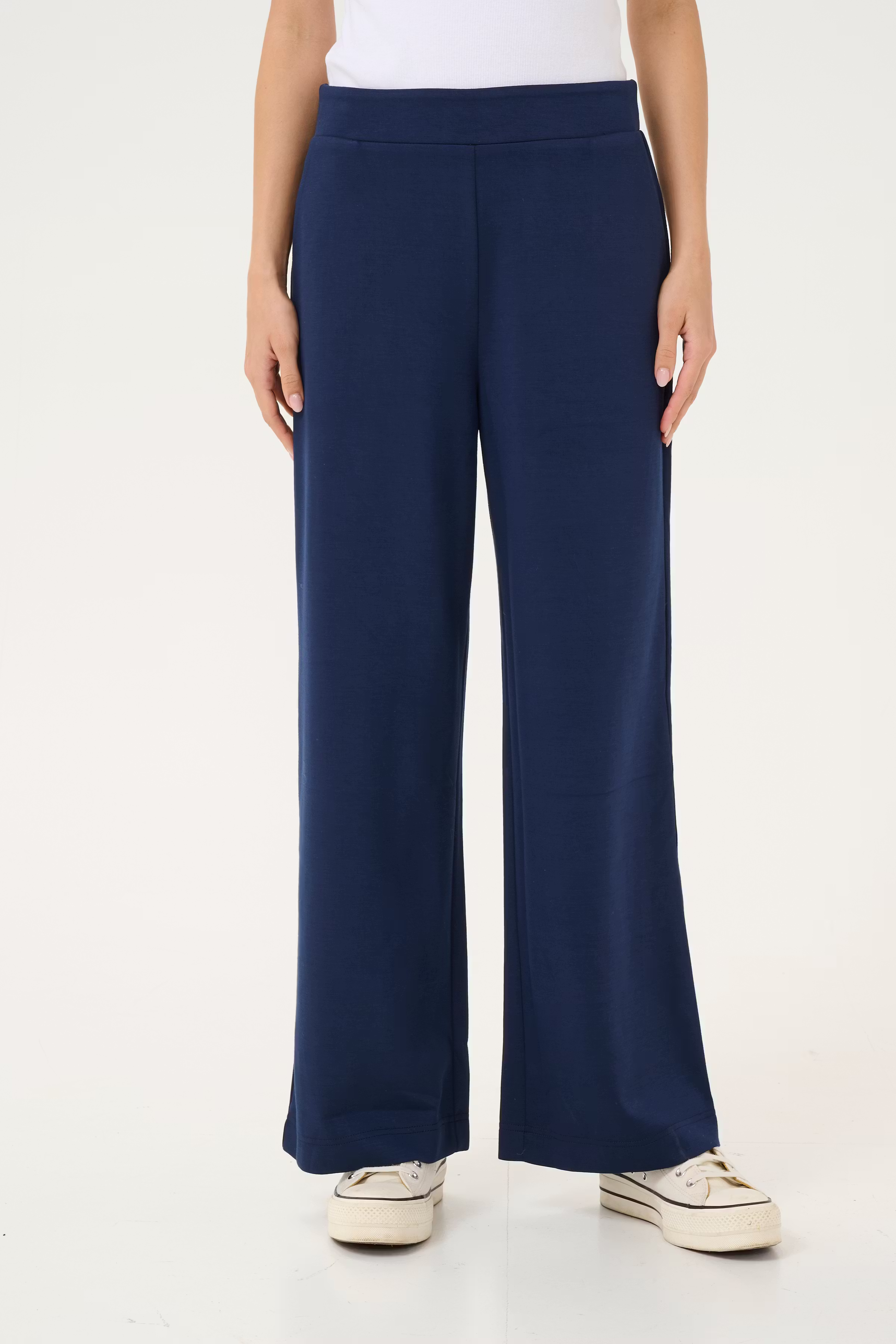 BPadona Trousers LOOKBOOK FRONT 10590858-194020B
