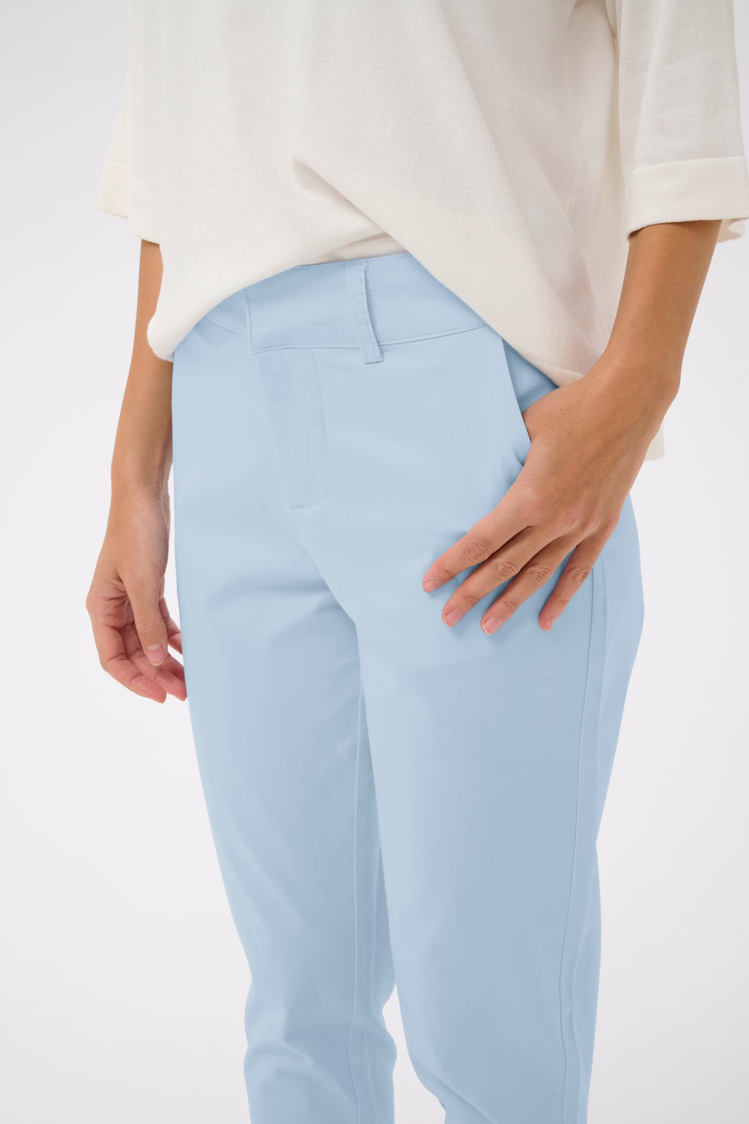 KAlea Bukser LOOKBOOK BACK 10505191-144005