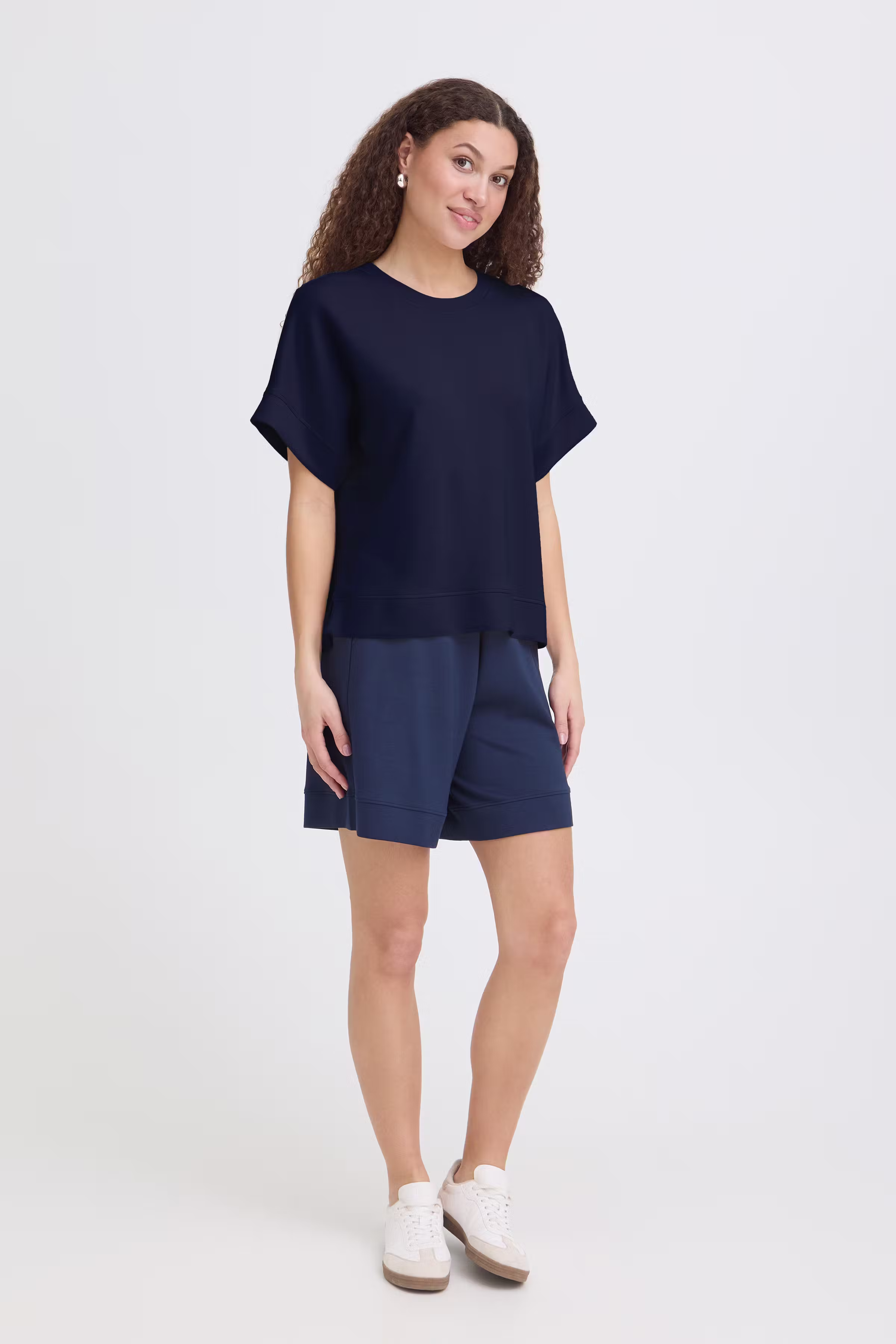 FRAURORA T-shirt LOOKBOOK FRONT 20617749-193923
