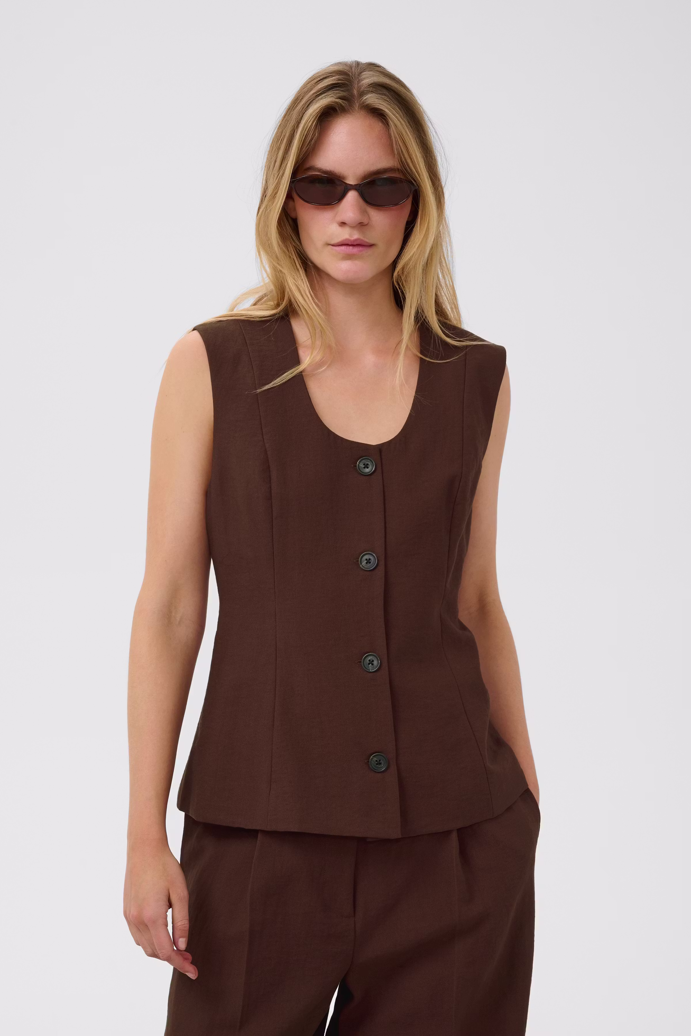SLSemiki Vest LOOKBOOK FRONT 30409367-191322