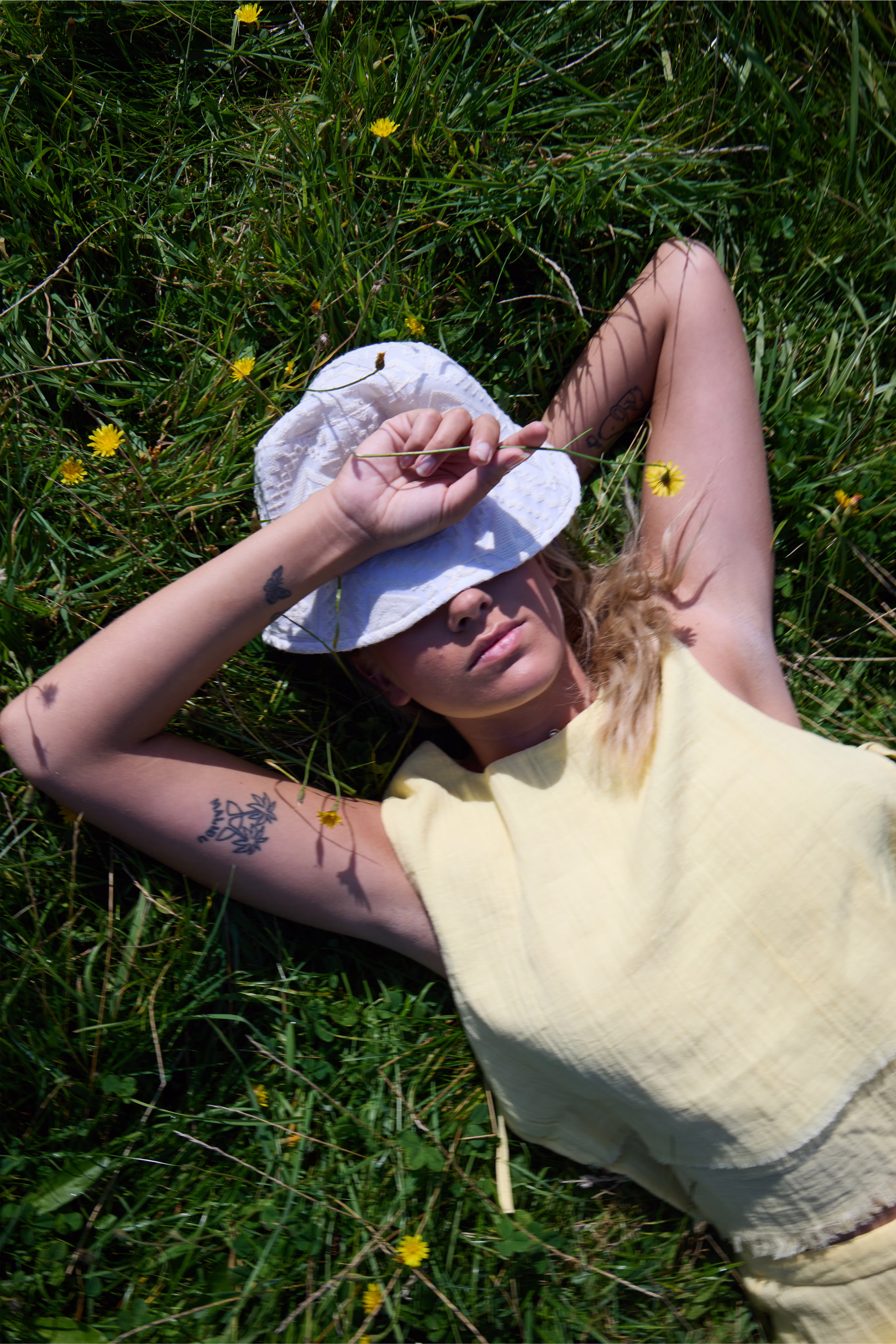 IALUNA Chapeau LOCATION NONE 20126153-130905