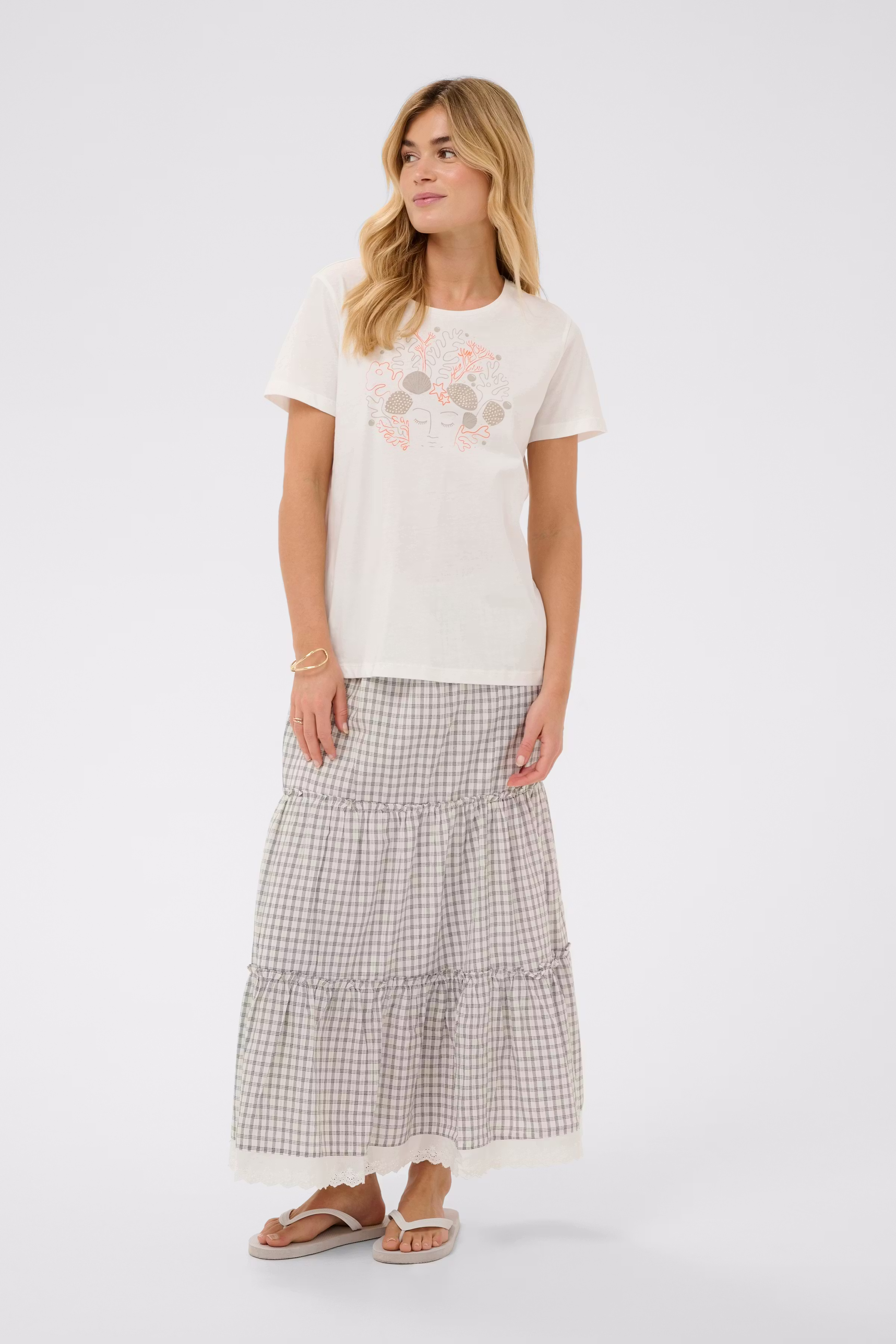 CRSunnia T-shirt LOOKBOOK FRONT 10615097-109368