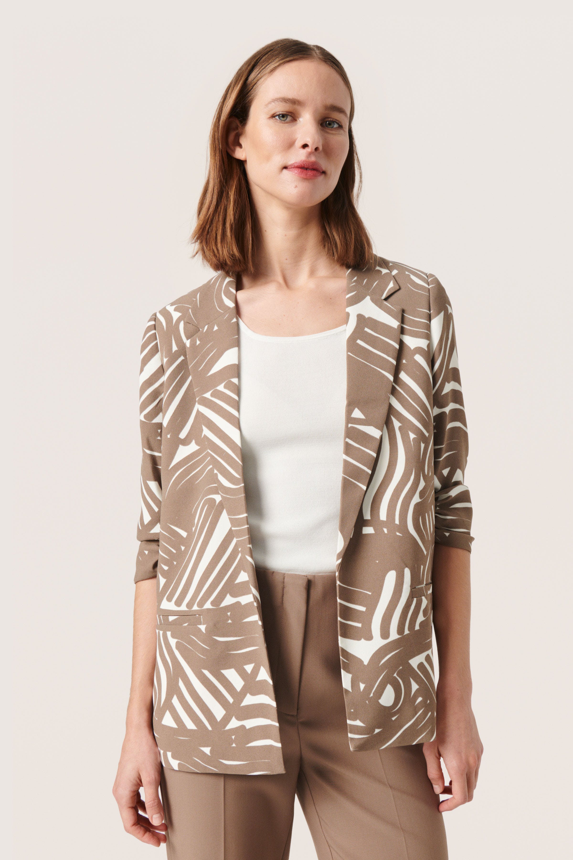 SLShirley Blazer in walnut lines / brown colour