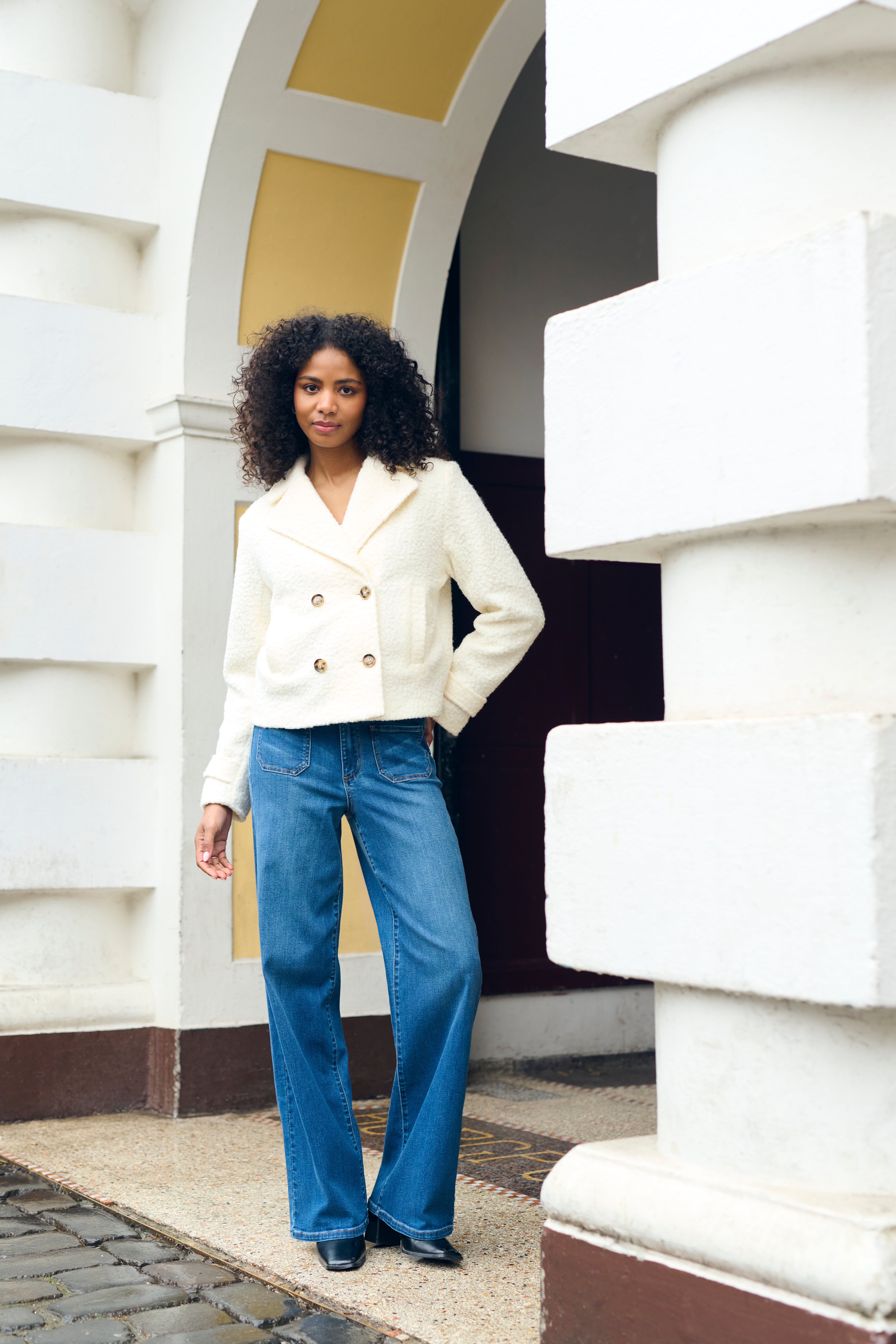 KAanne Mantel LOCATION NONE 10509486-110602