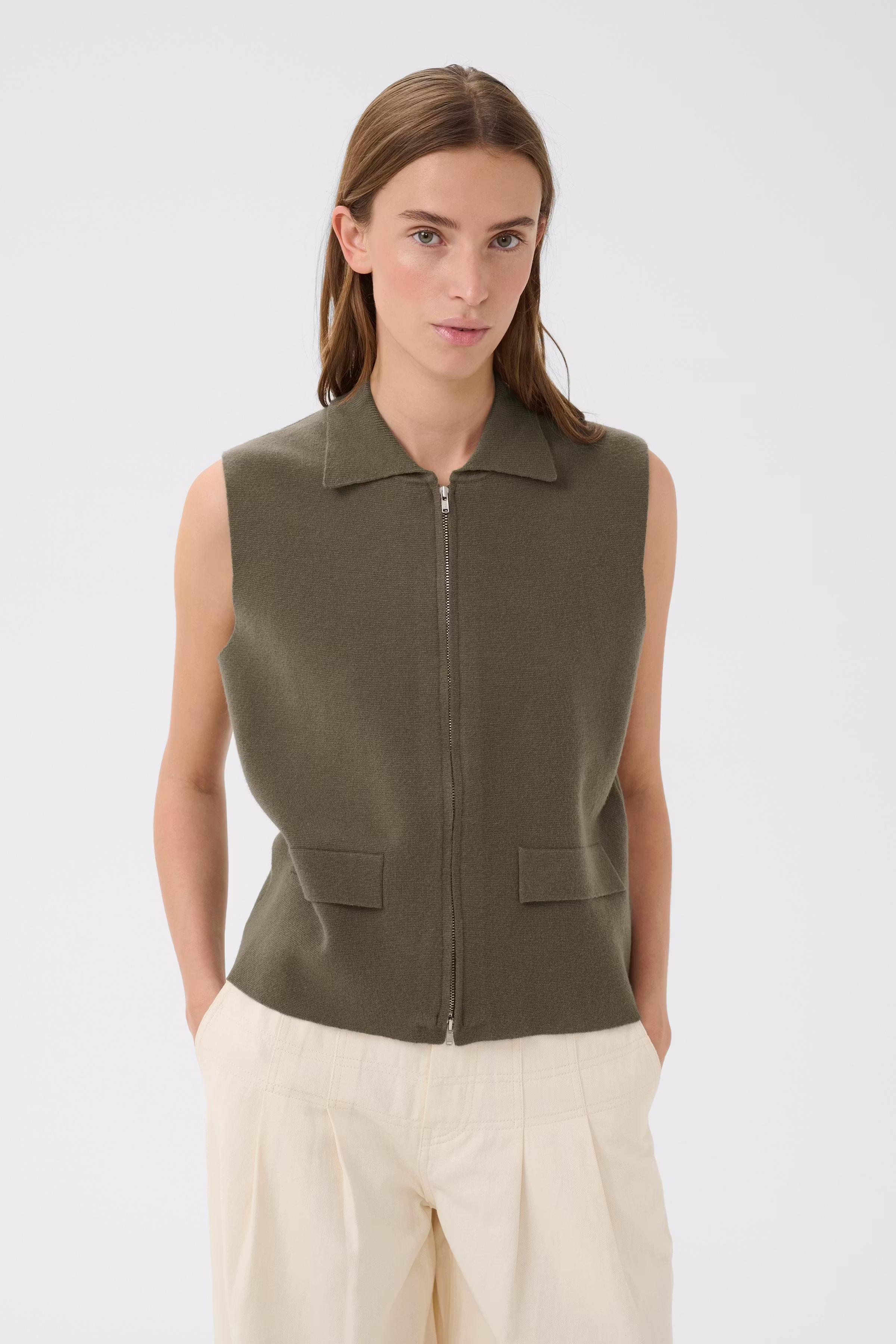 KBElvina Weste LOOKBOOK FRONT 10105895-180312