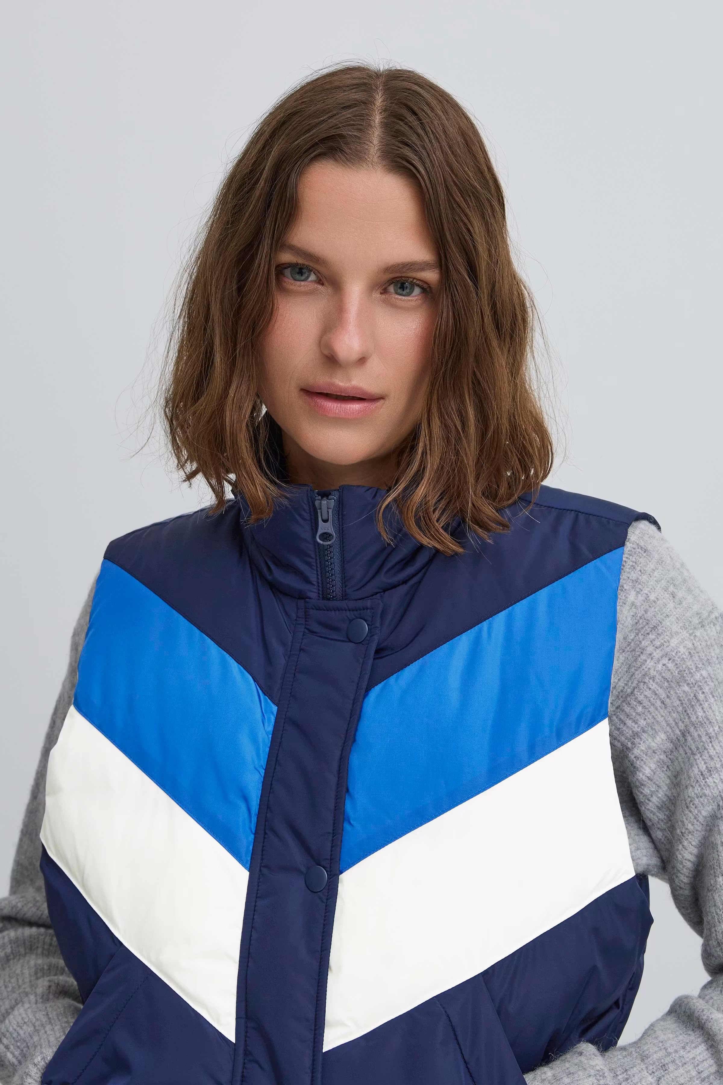 BAANDREA Waistcoat outerwear LOOKBOOK DETAIL 50405038-193921