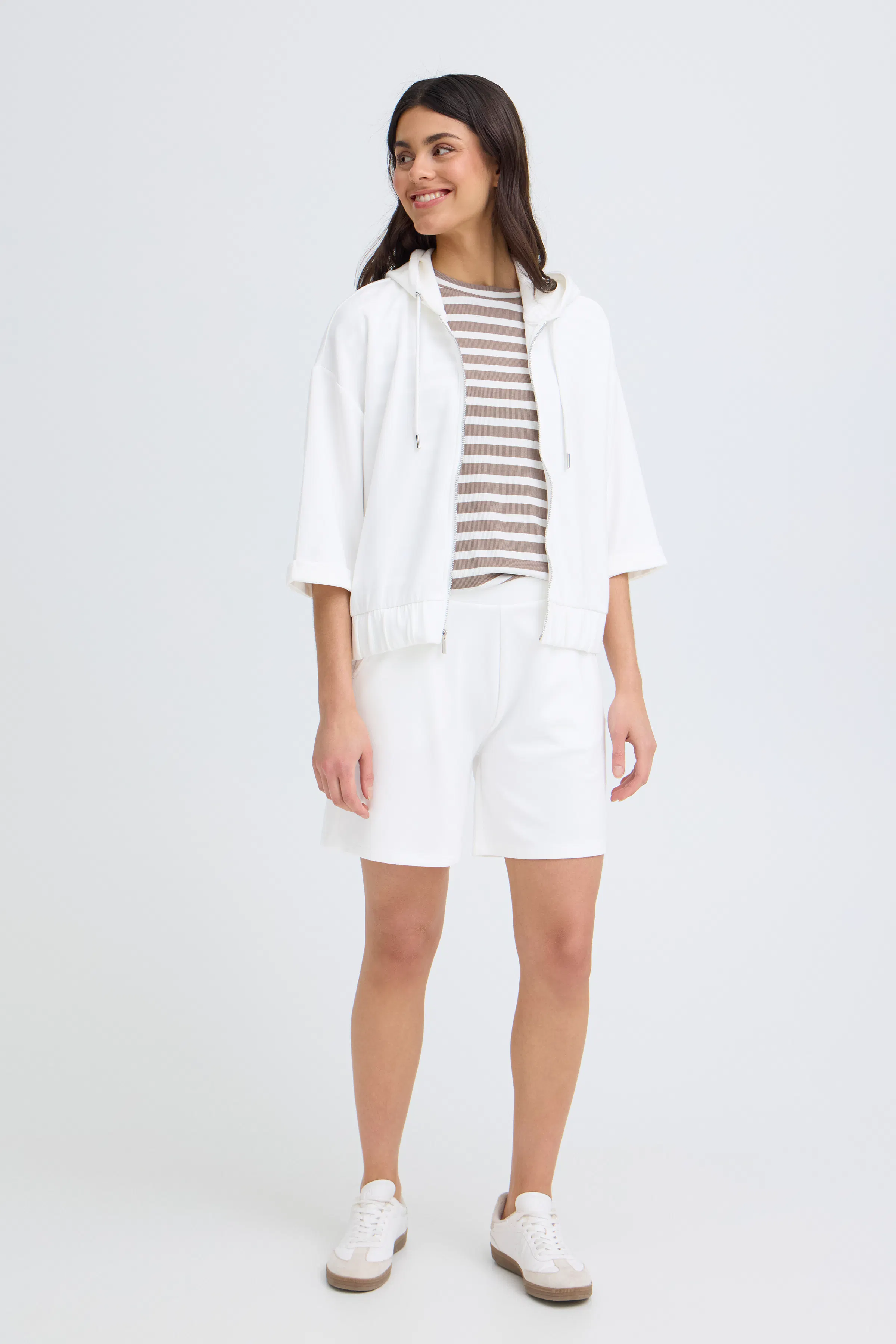 FRAURORA Sweatshirt LOOKBOOK FRONT 20617574-110701