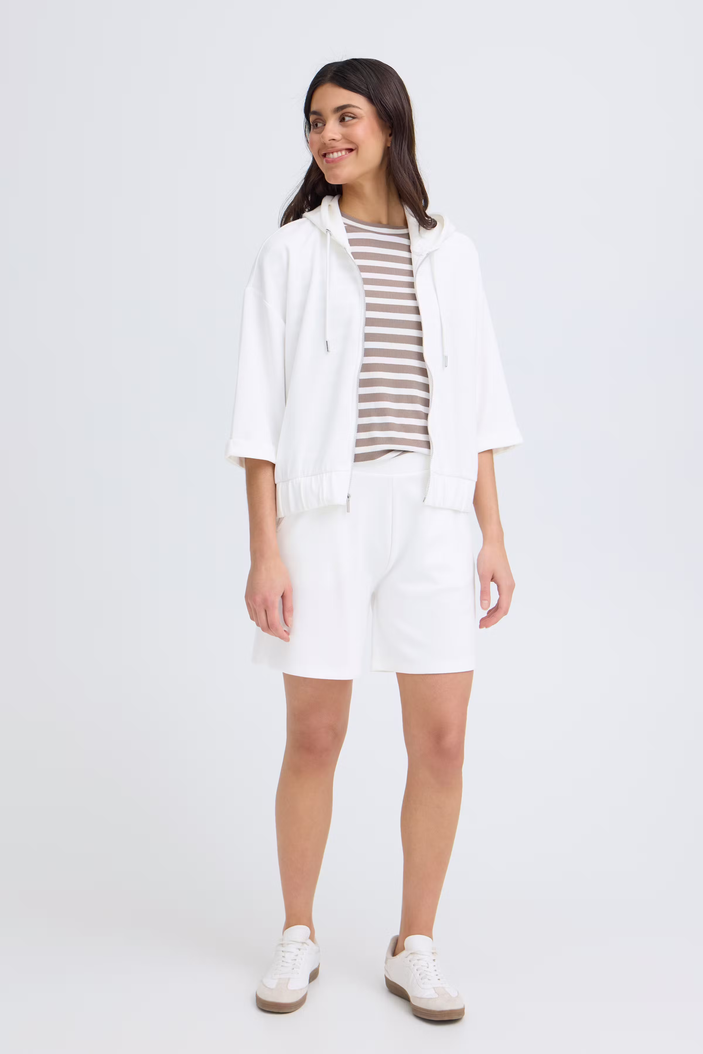 FRAURORA Sweatshirt LOOKBOOK FRONT 20617574-110701