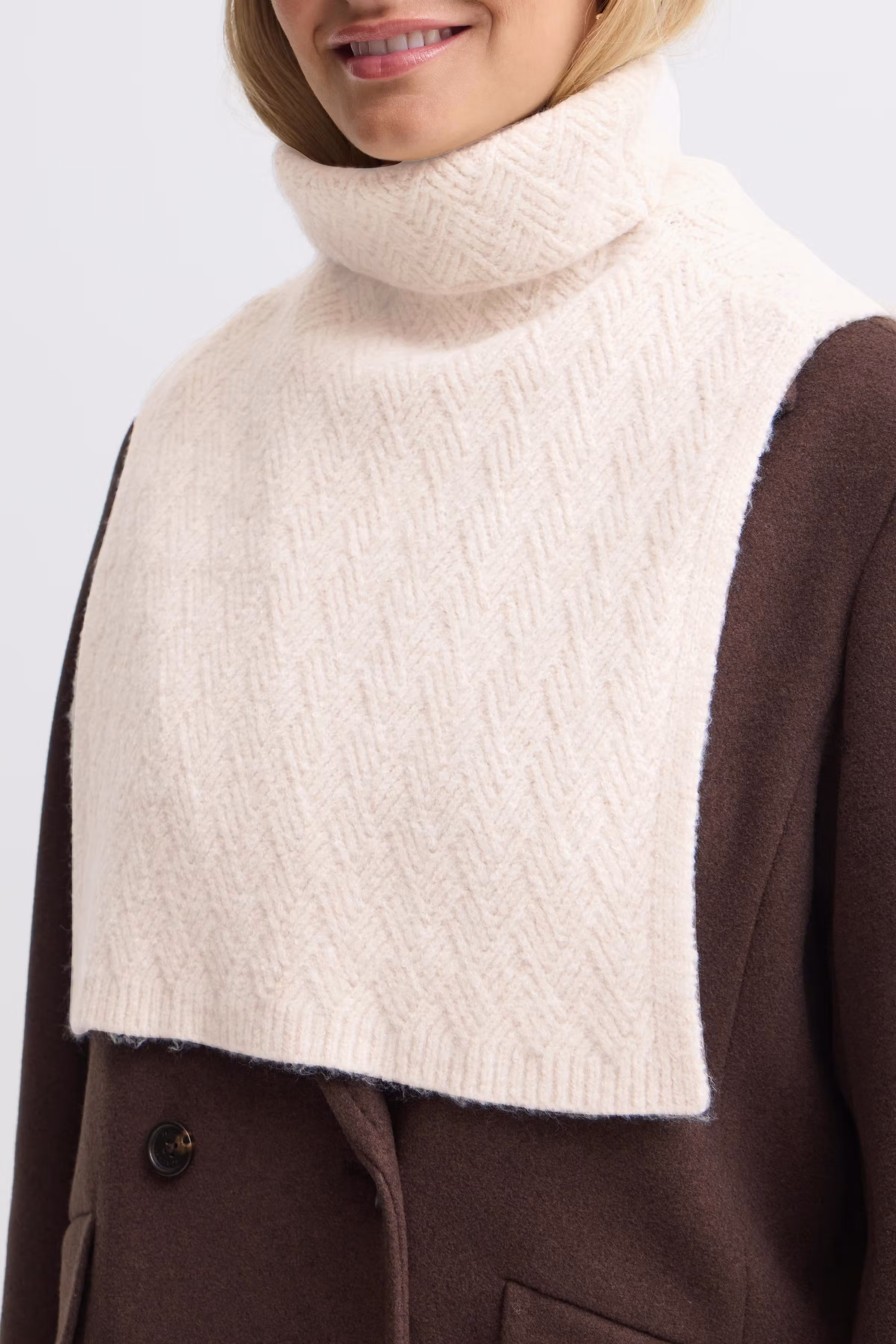 FRNETTY Krage LOOKBOOK FRONT 20618140-1304011