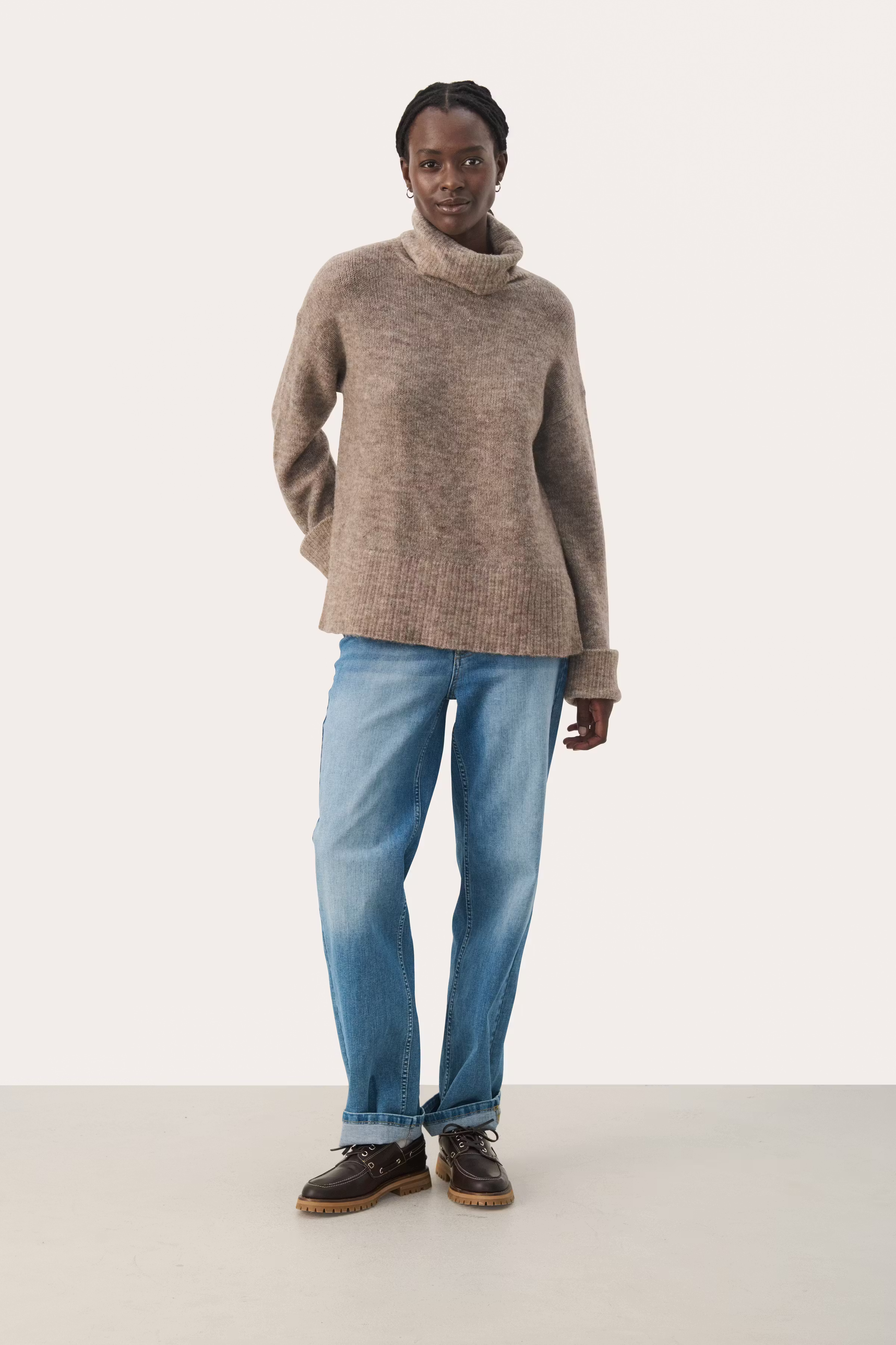 LeahPW Pullover LOOKBOOK FRONT 30309508-1811121