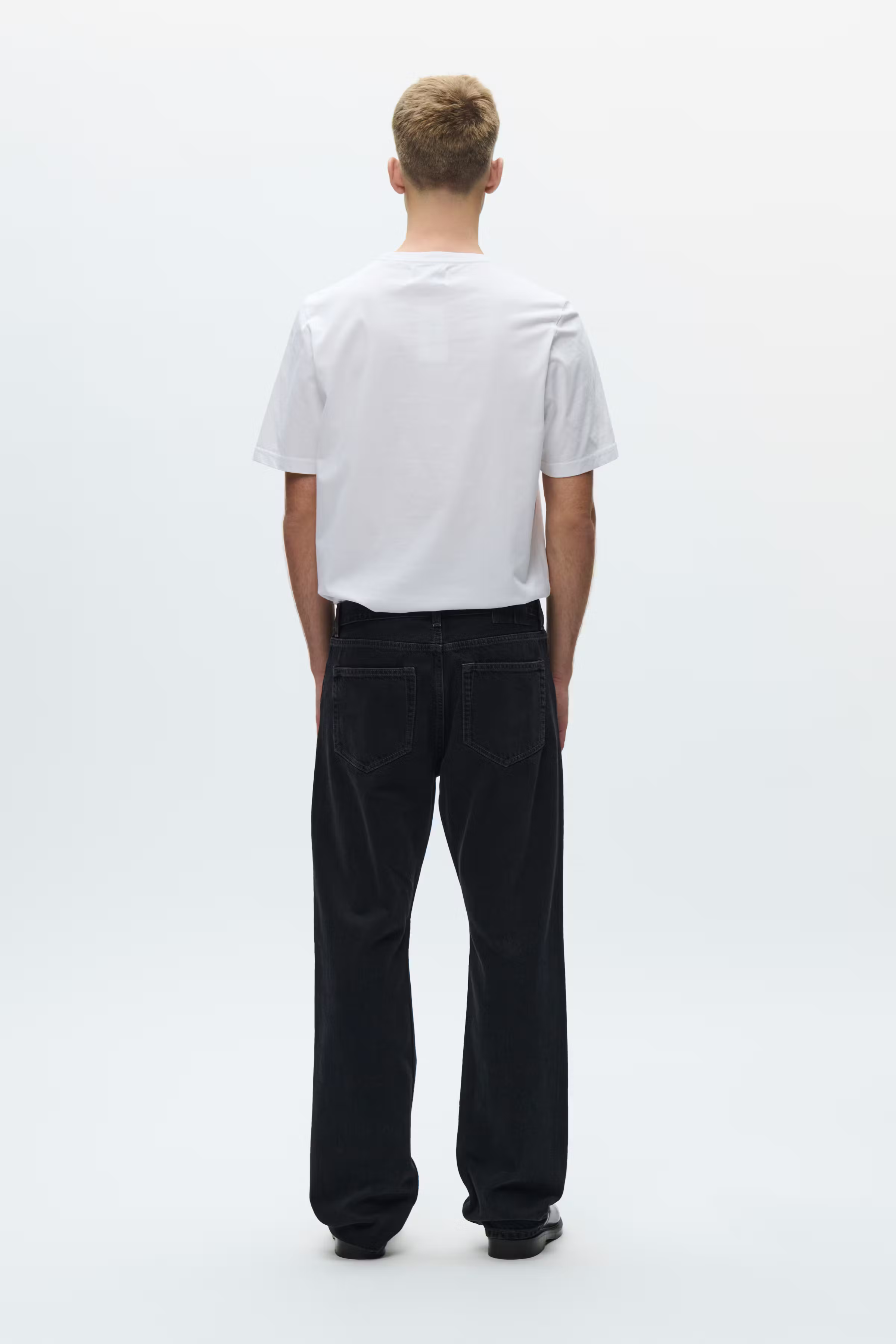 WWType 2 Jeans LOOKBOOK BACK 30251601-304315