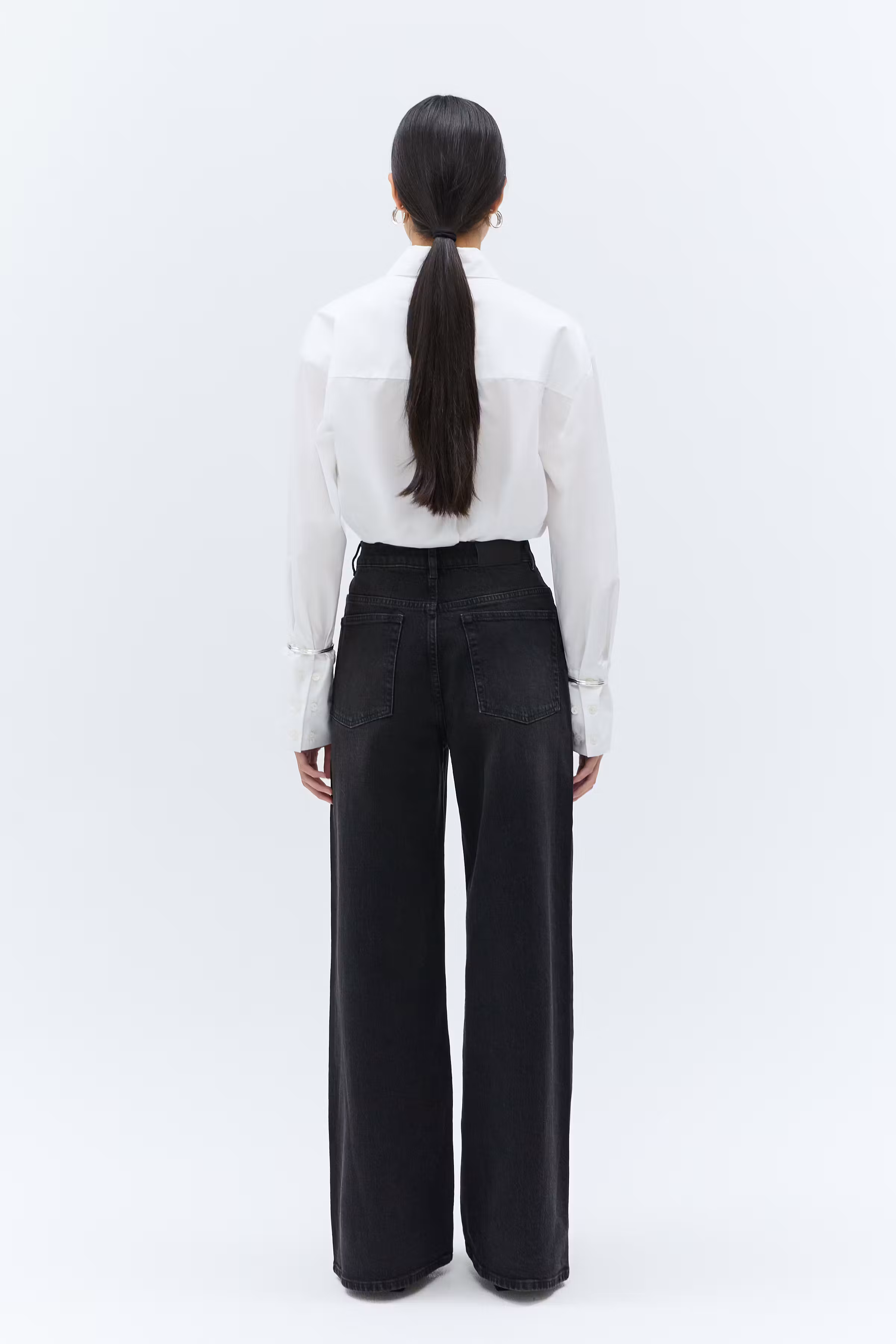 IOPrijanka Jeans LOOKBOOK BACK 30600160-BK995