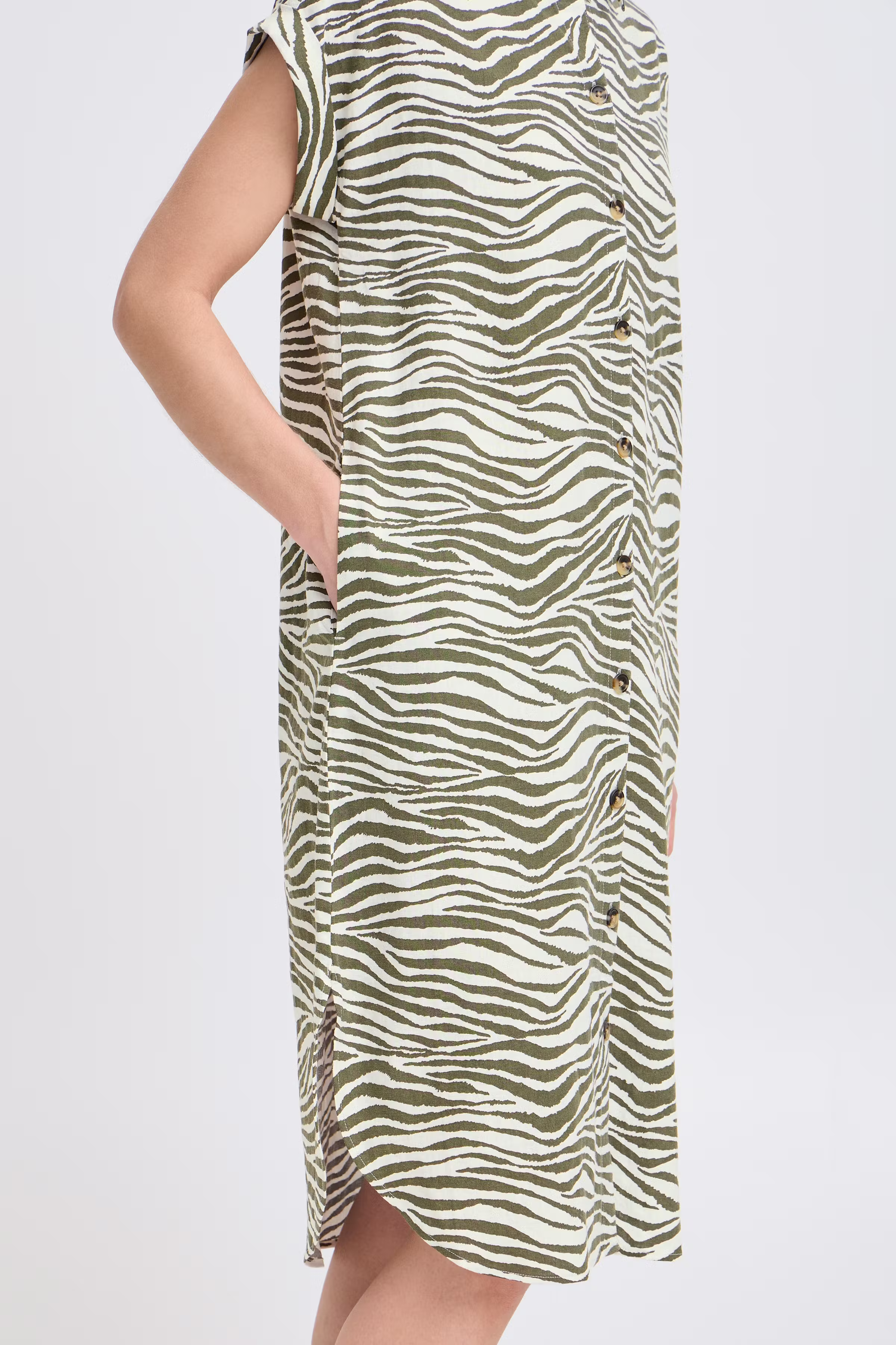 BYFALAKKA Dress LOOKBOOK DETAIL 20814553-204542