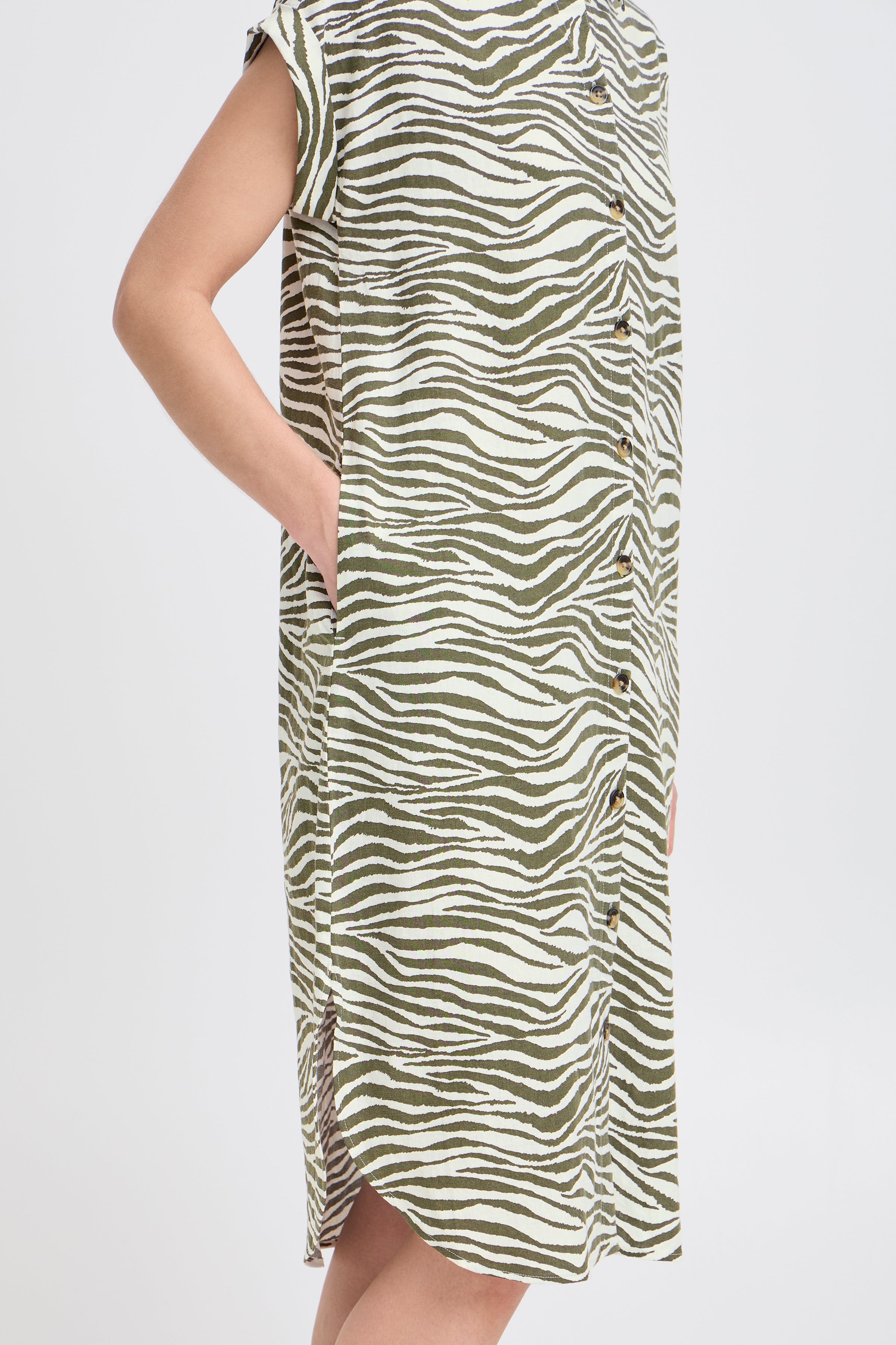 BYFALAKKA Dress LOOKBOOK DETAIL 20814553-204542