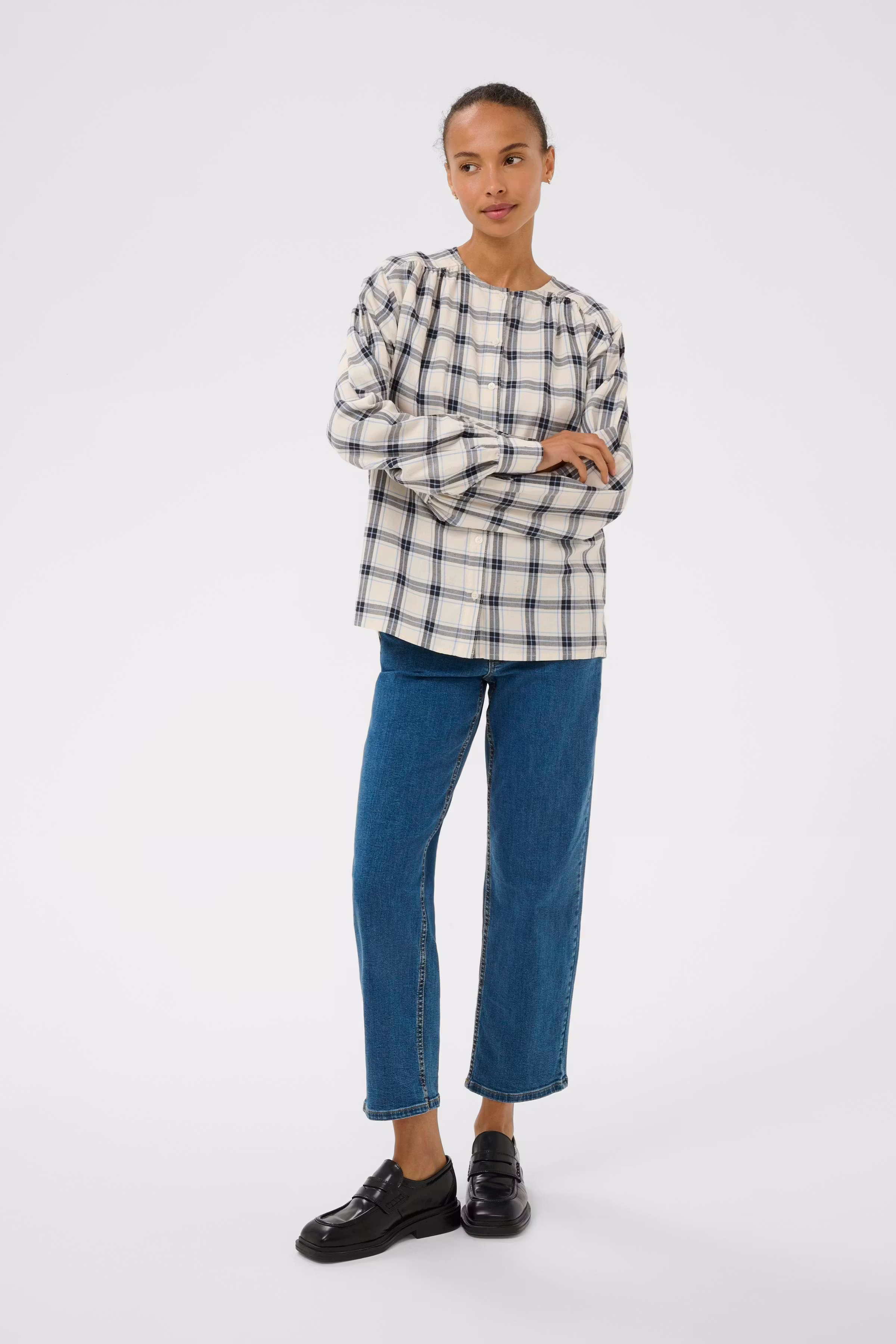 YaninasPW Blus LOOKBOOK FRONT 30310280-304552