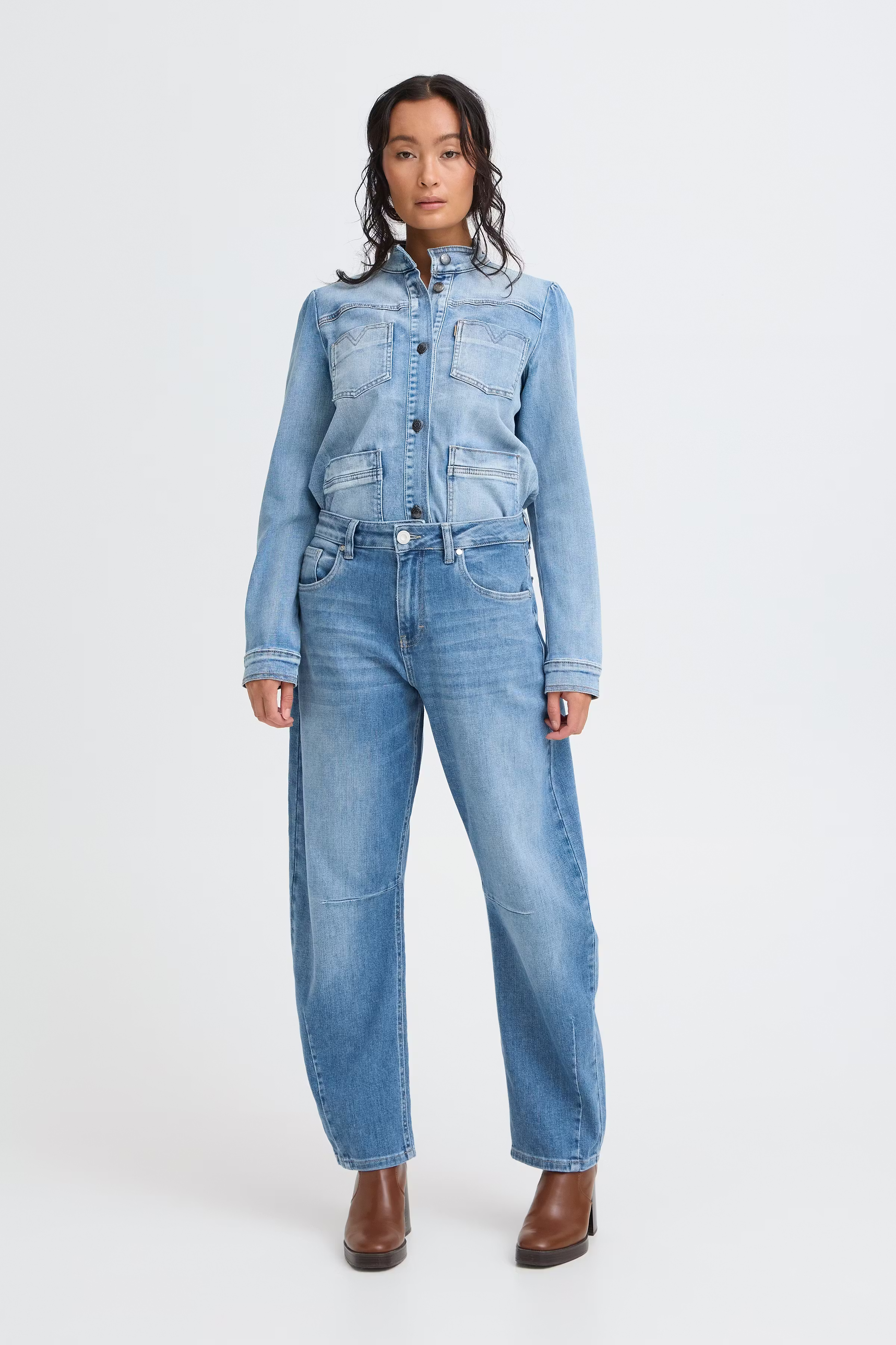 PZANNI HW JEANS BARREL LEG LOOKBOOK FRONT 50210210-200005