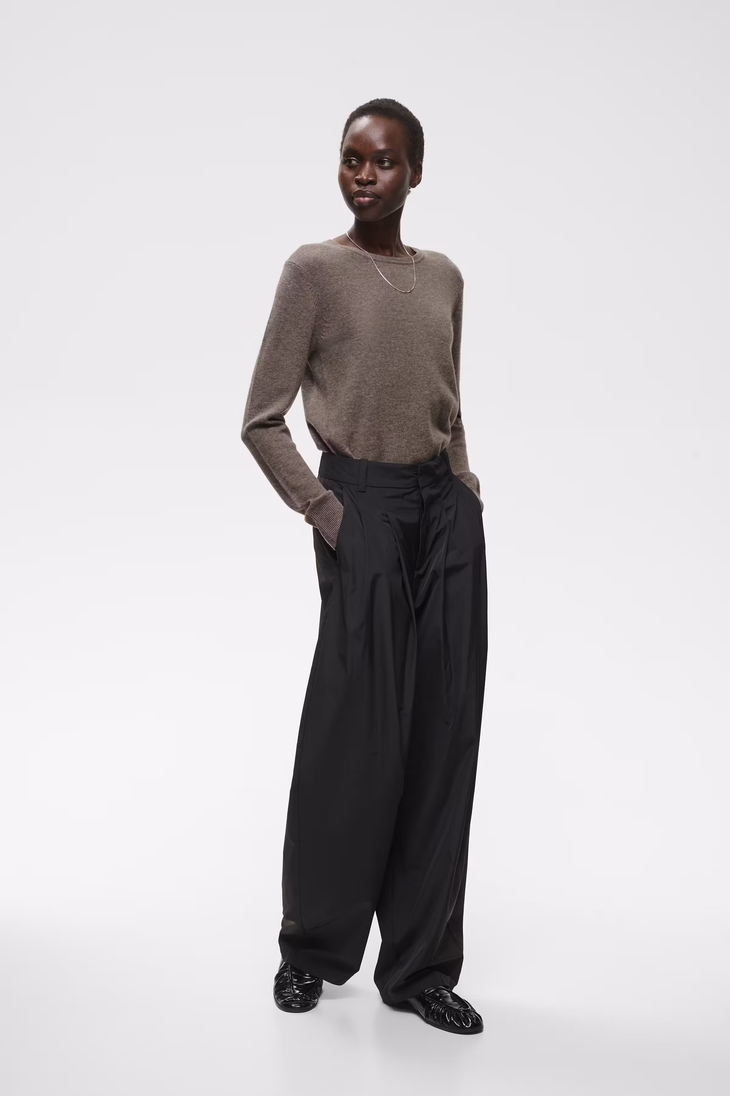 PEIIW Pullover LOOKBOOK FRONT 30113253-1911091