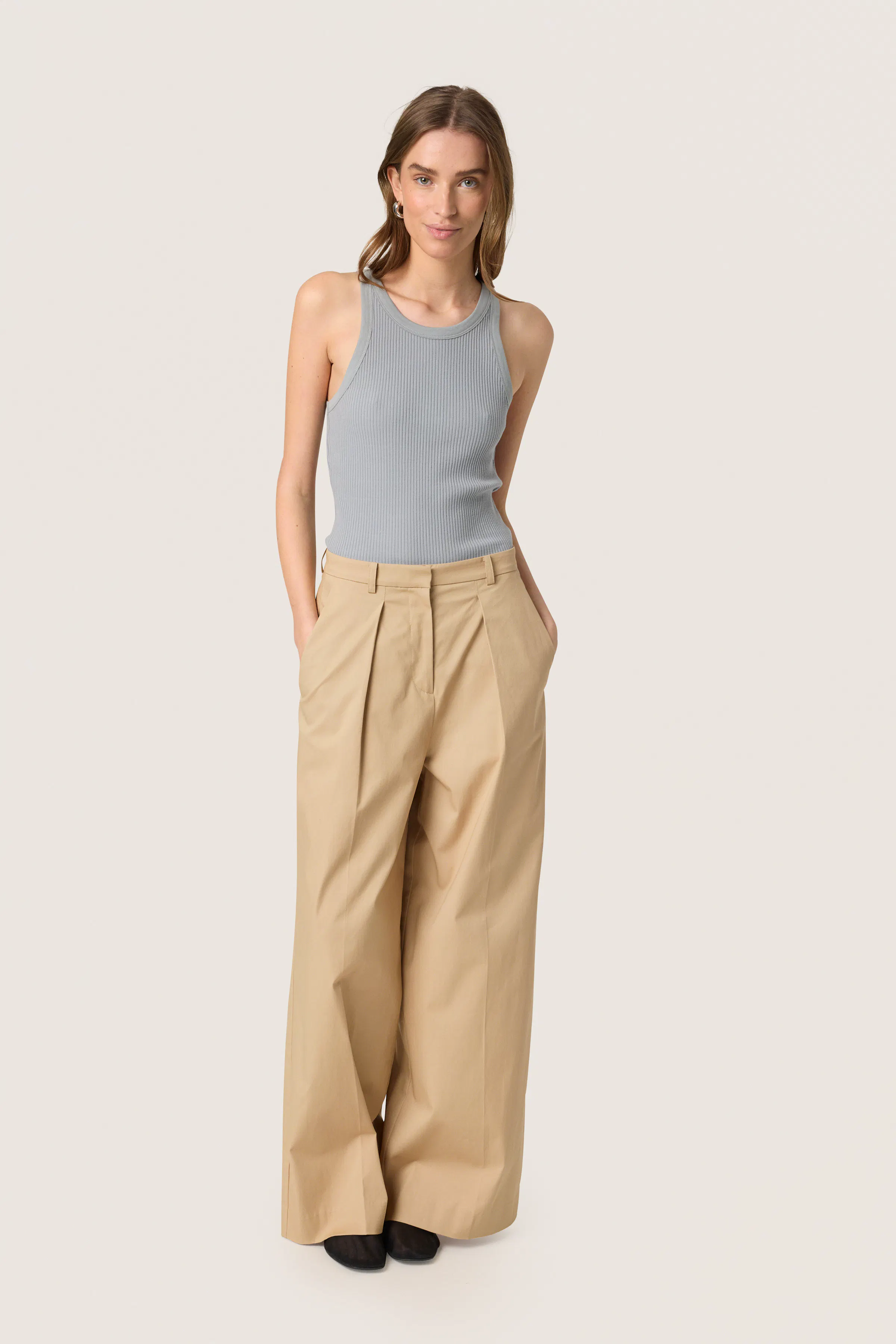 SLSimone Top LOOKBOOK FRONT 30406067-175104