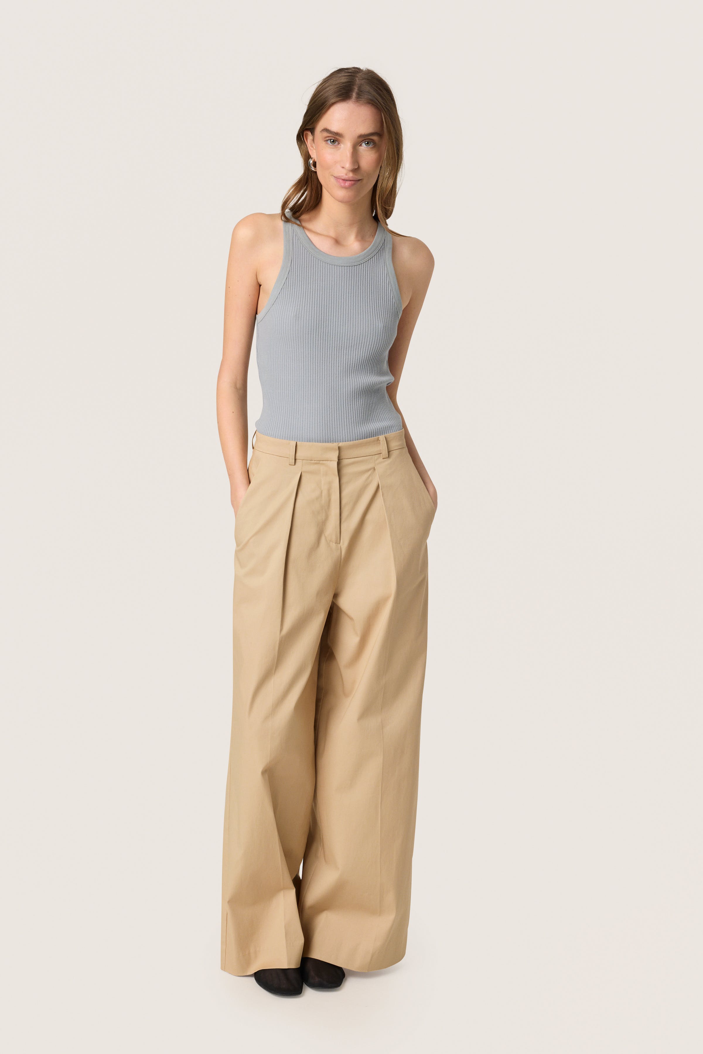 SLSimone Top LOOKBOOK FRONT 30406067-175104