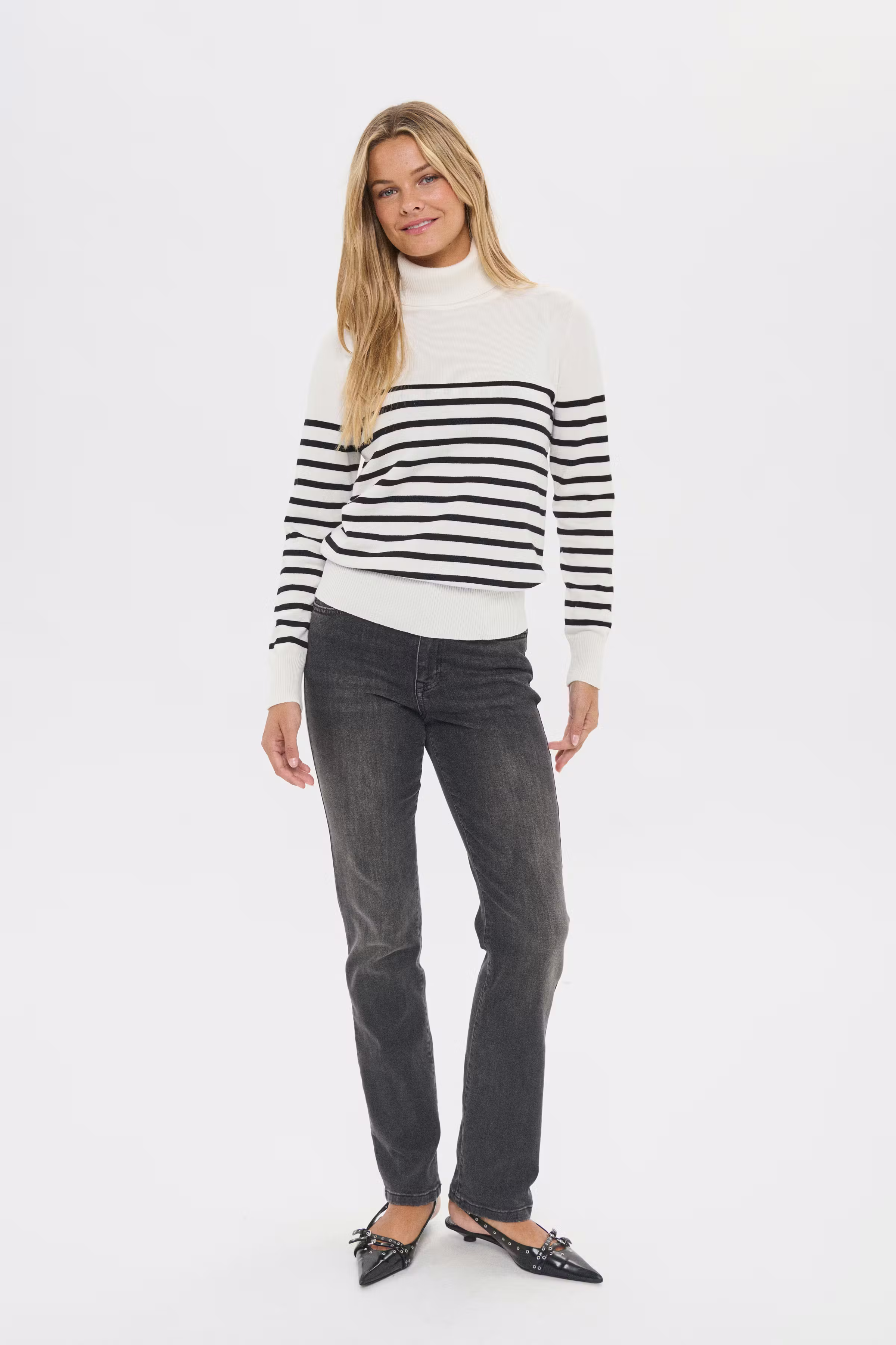 MilaSZ Pullover LOOKBOOK FRONT 30513772-304470