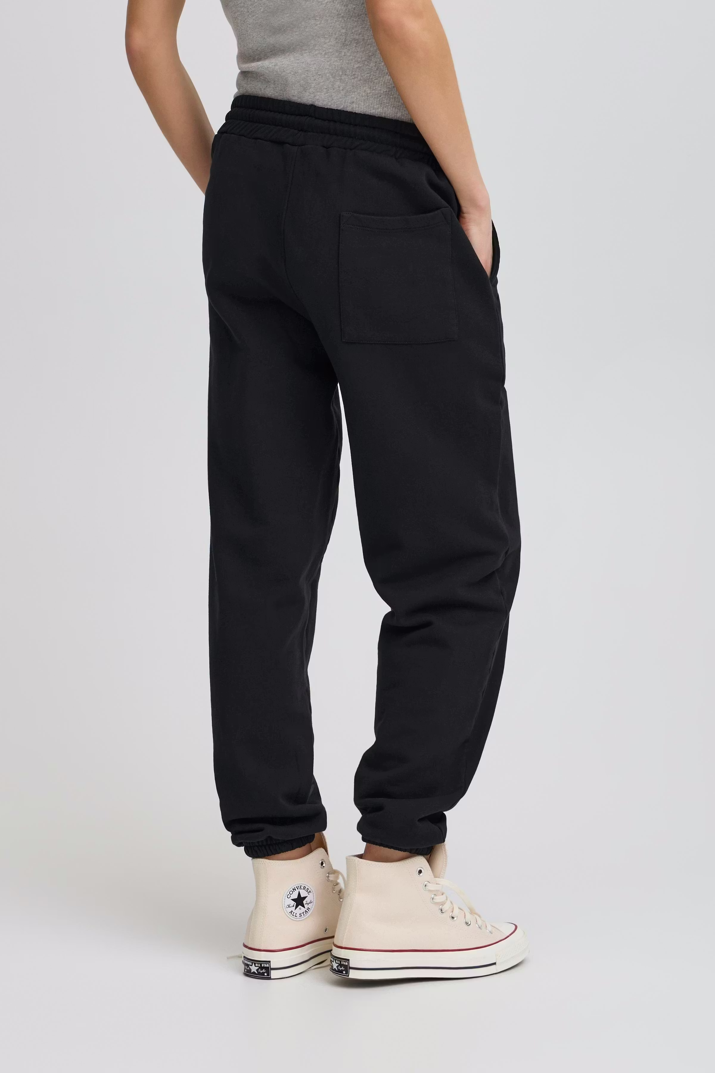 BASAVONA Trousers LOOKBOOK BACK 50405149-204005