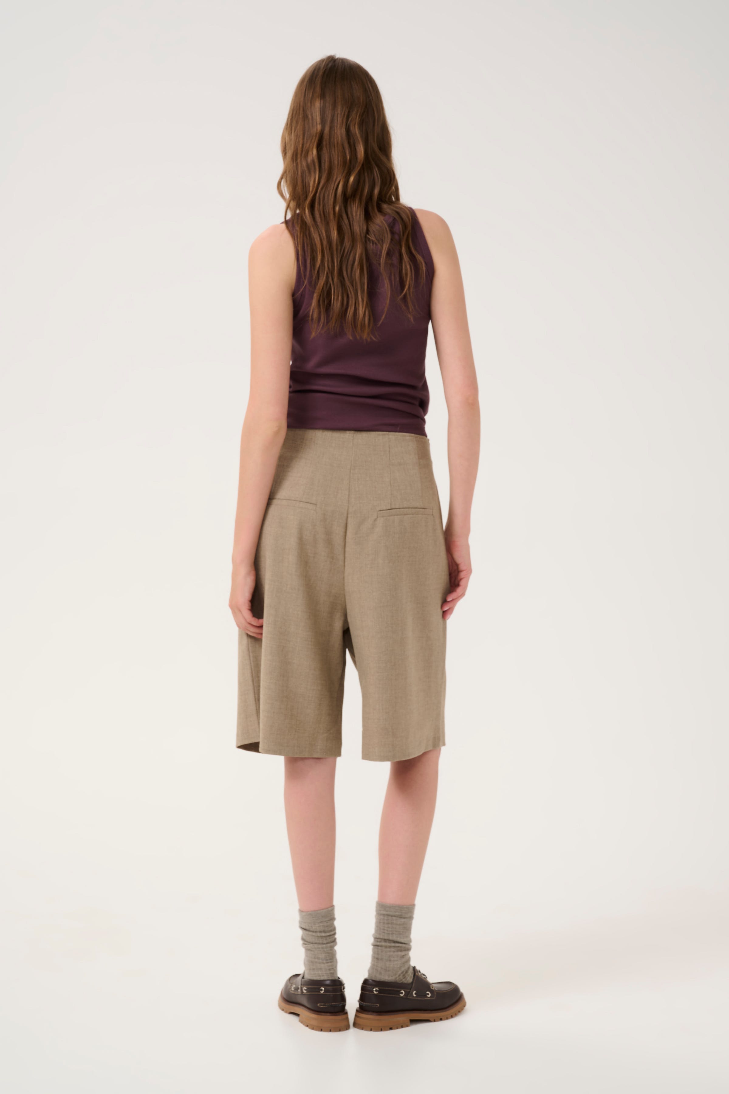 DionMW Shorts LOOKBOOK BACK 10705017-1713141