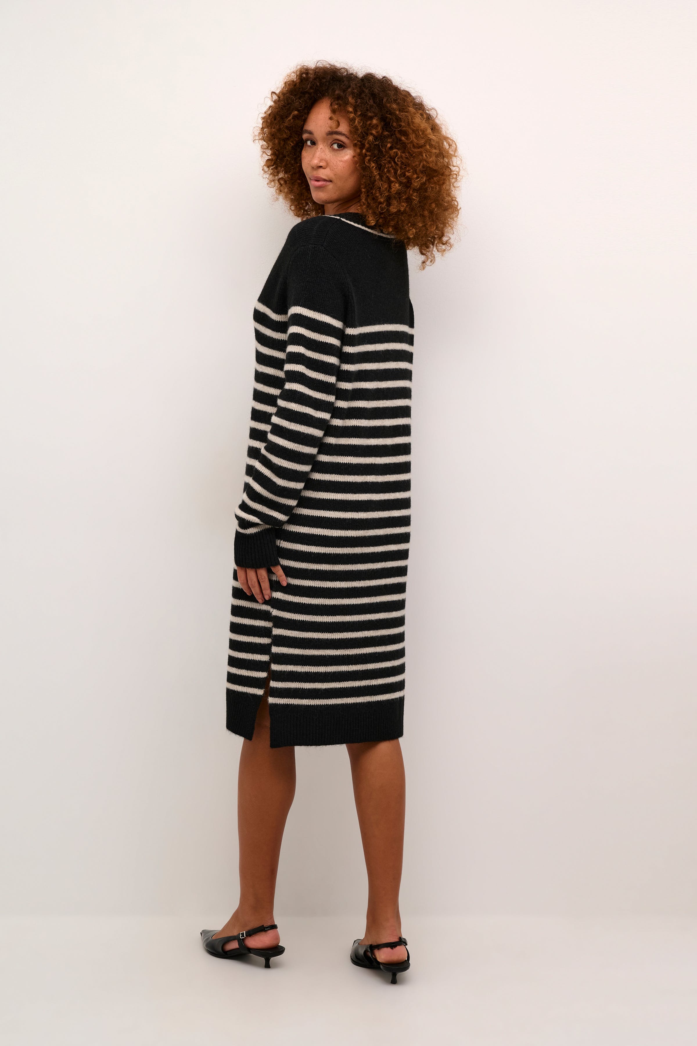 KAjuno Klänning LOOKBOOK BACK 10509380-106928