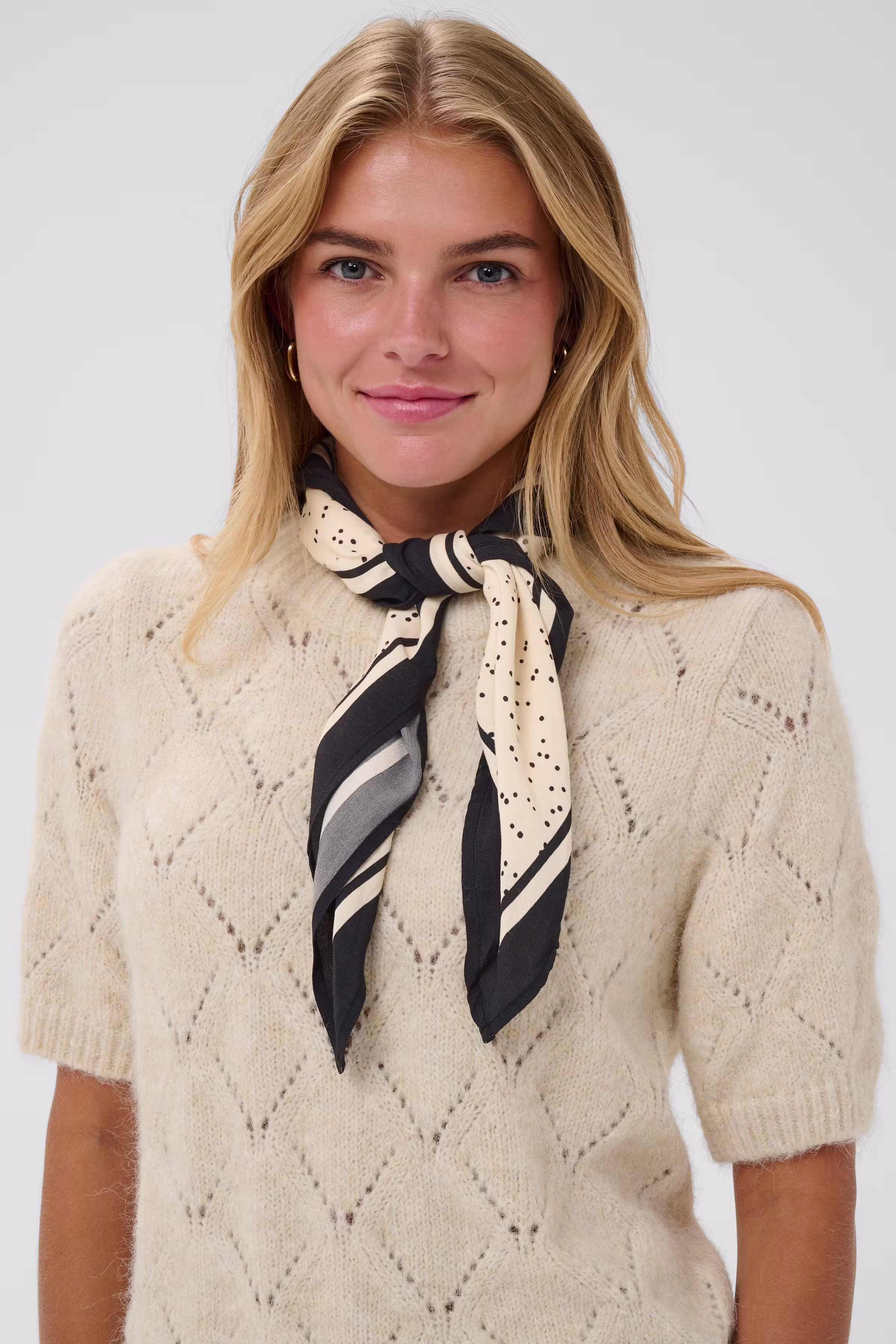 PriscillaSZ Tuch LOOKBOOK DETAIL 30514903-304624