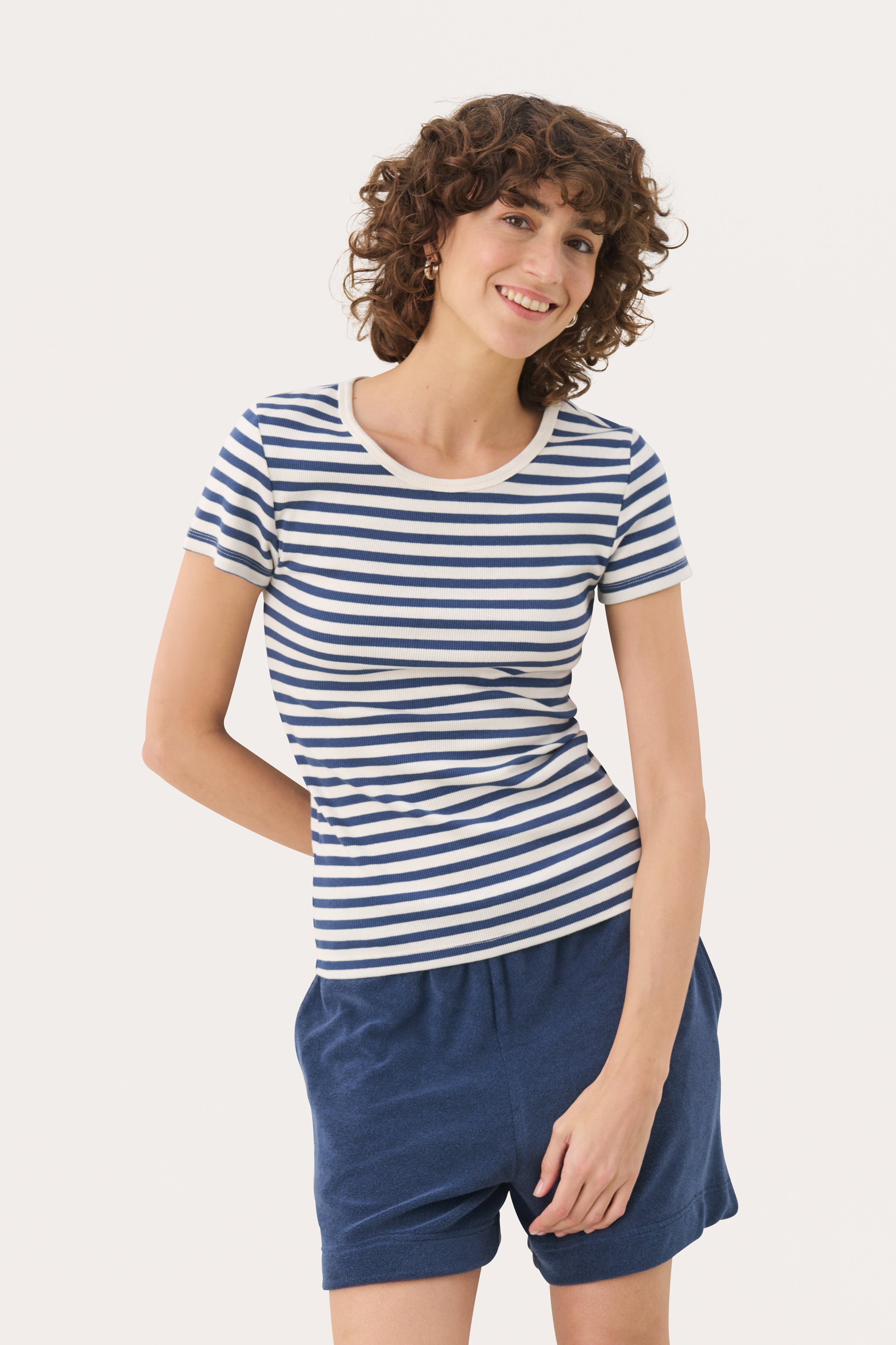 RochellePW T-shirt LOOKBOOK FRONT 30309650-303784