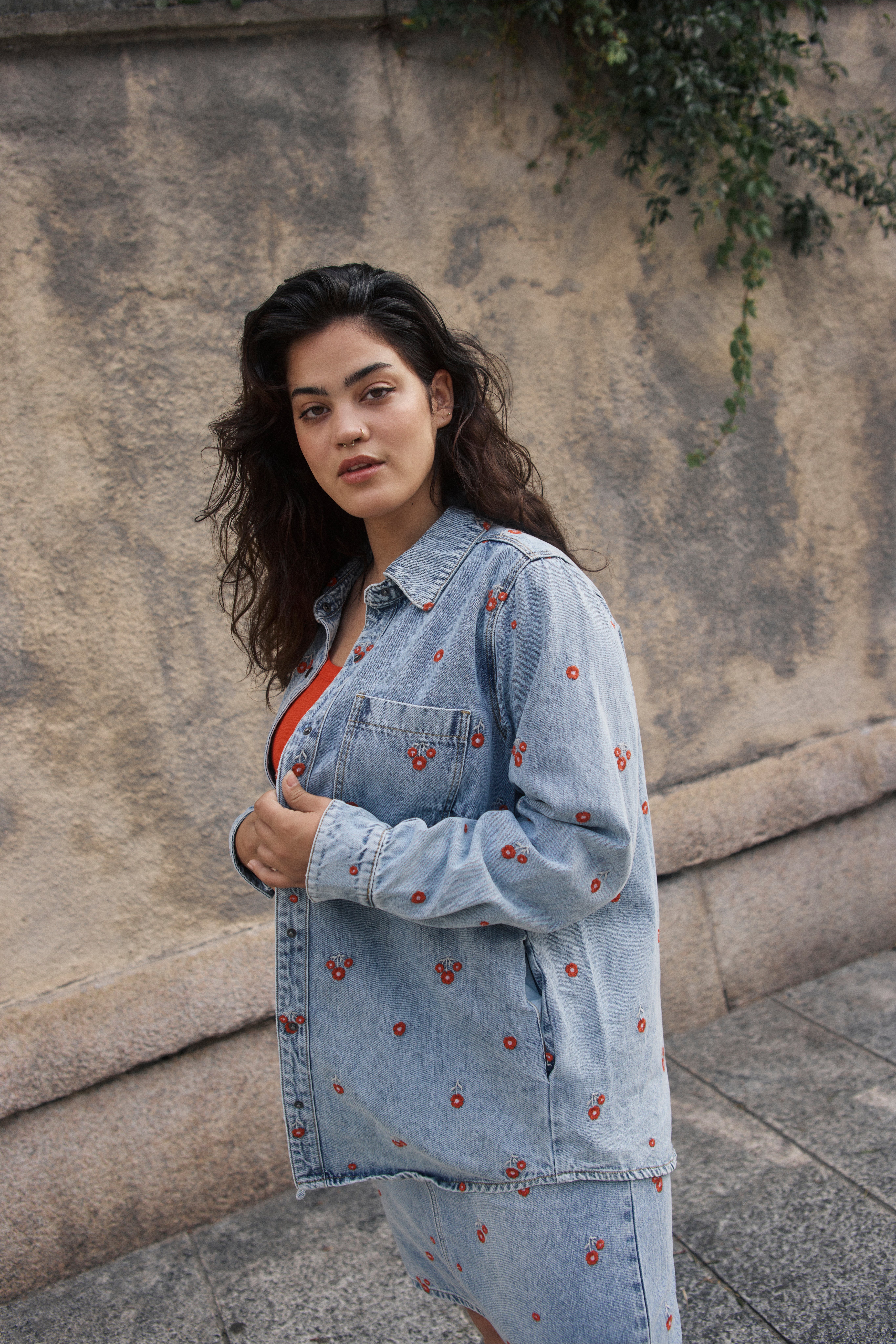 KCbetty Rock LOCATION NONE 10583267-107727