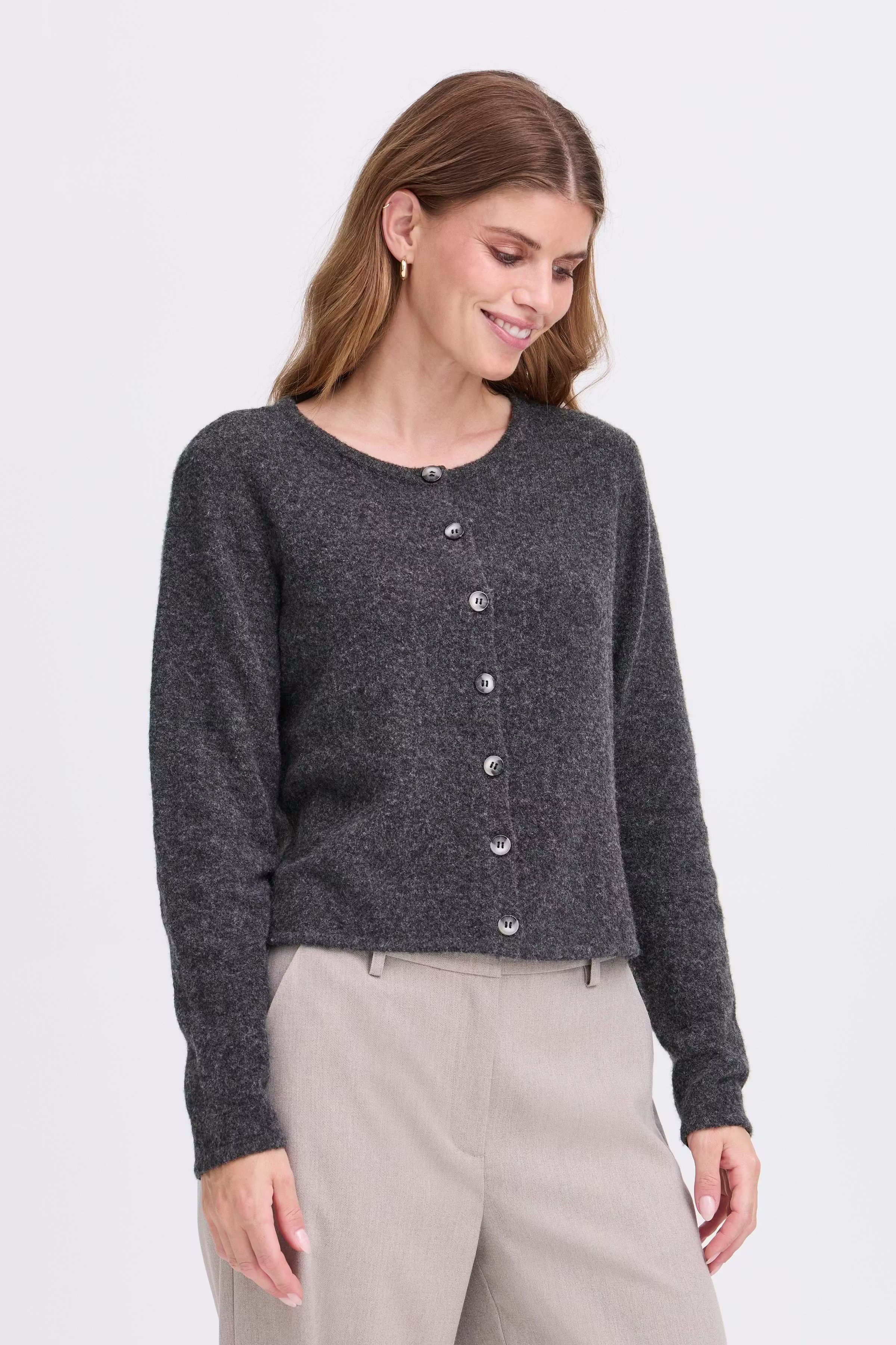 FRNOAH Cardigan LOOKBOOK FRONT 20617250-1806011