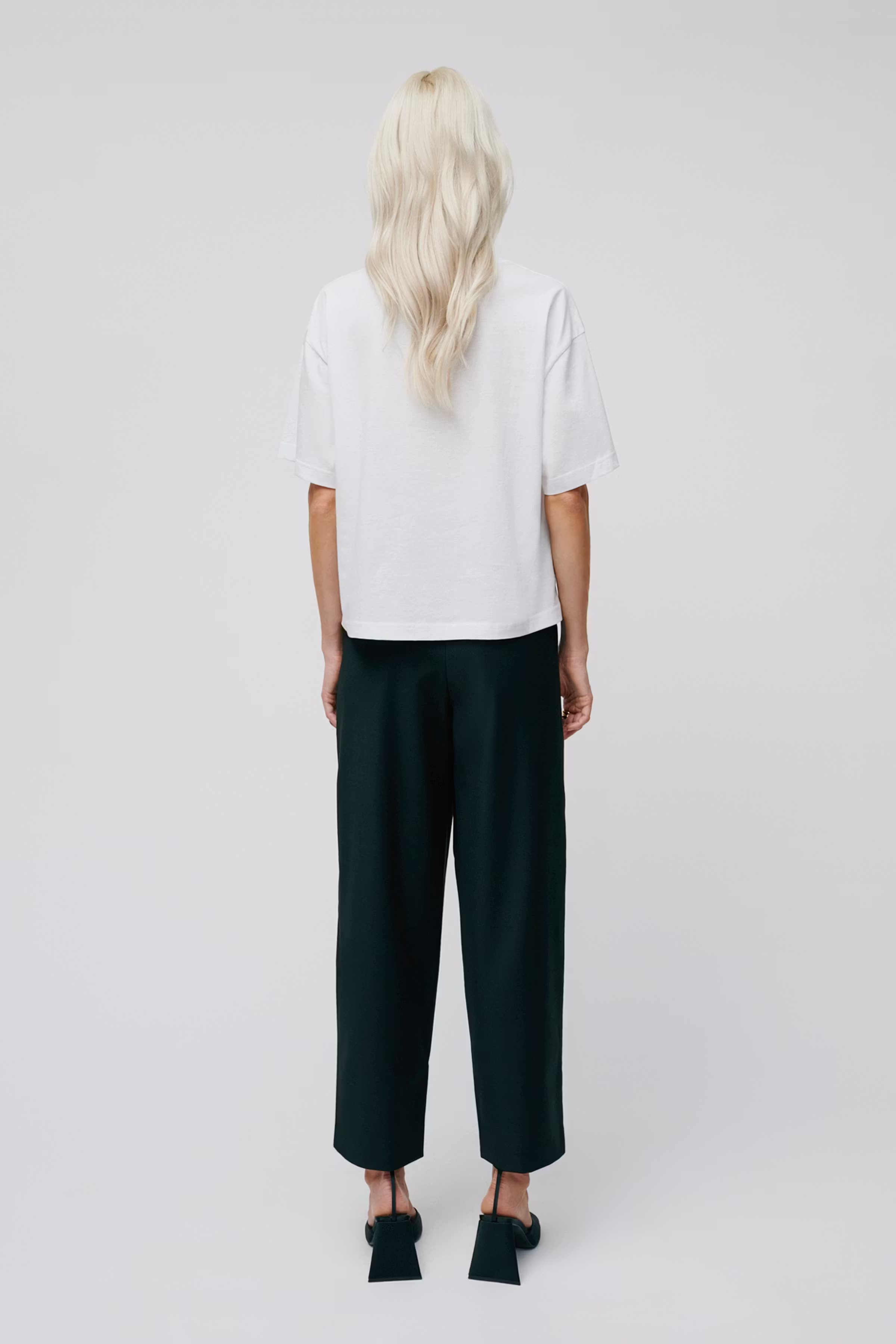 KYLA Top LOOKBOOK BACK 30600543-WH001