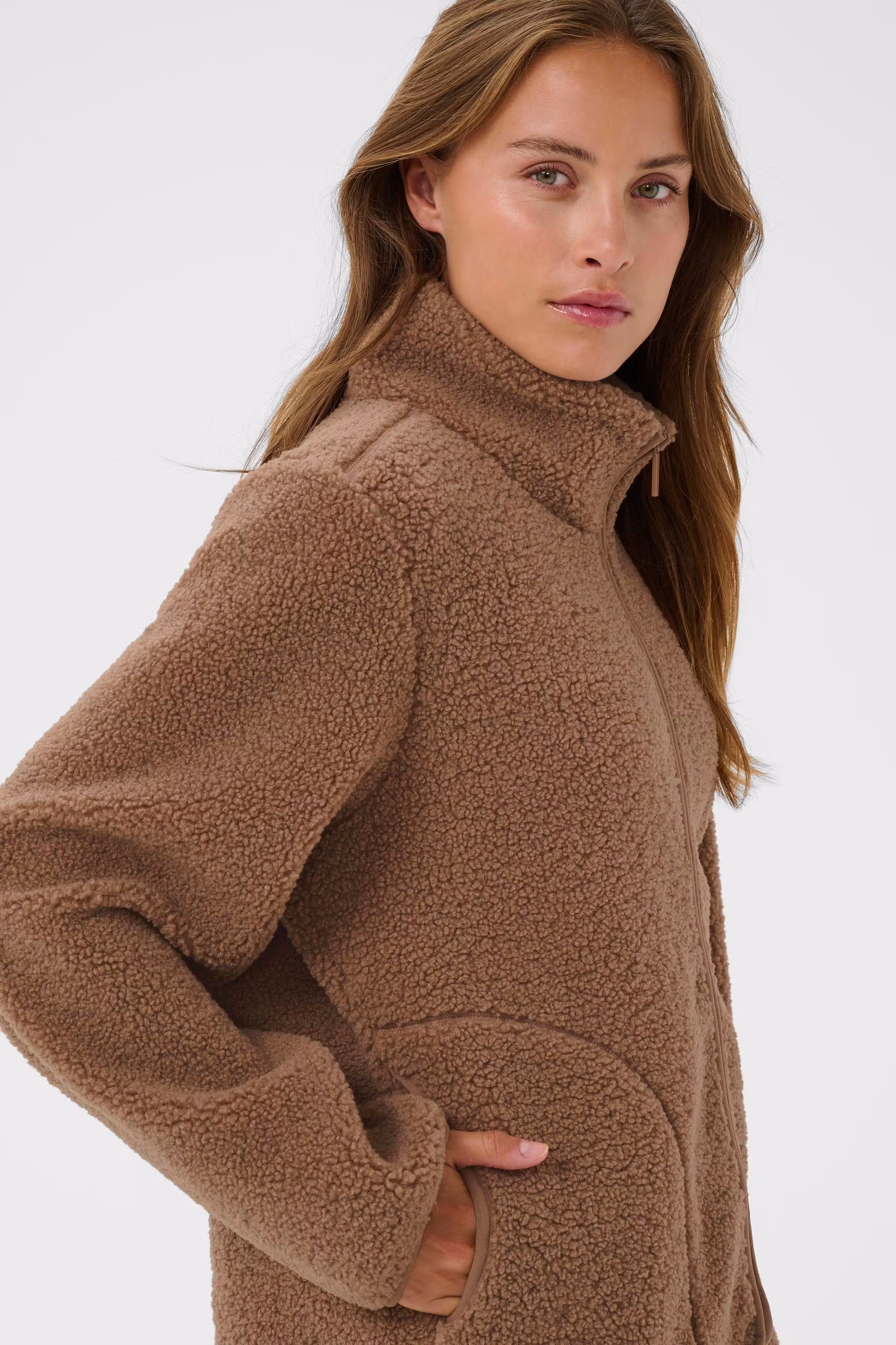 KAally Fleece LOOKBOOK DETAIL 10511206-171319