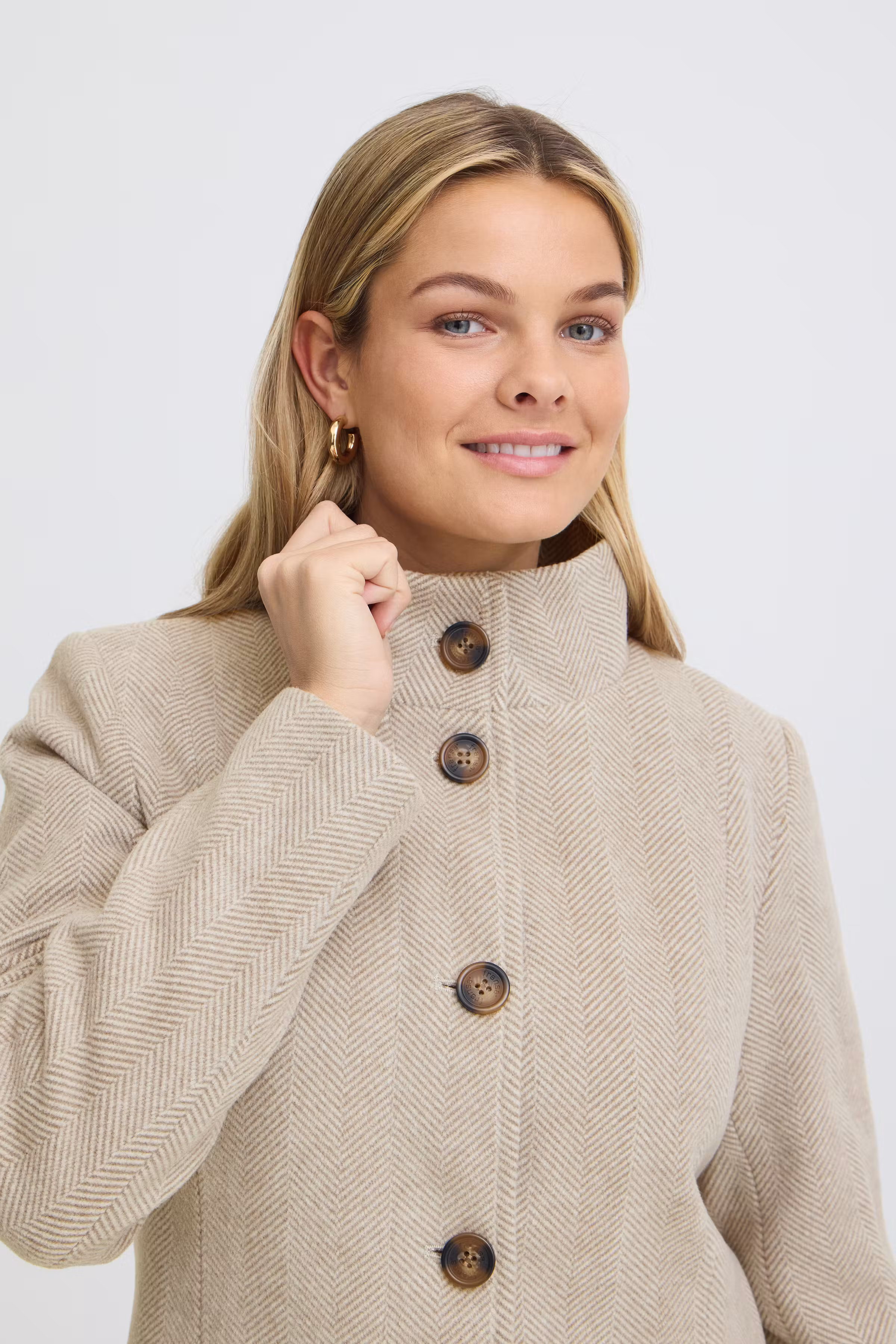 FREVILLA Outerwear LOOKBOOK DETAIL 20617959-900009855