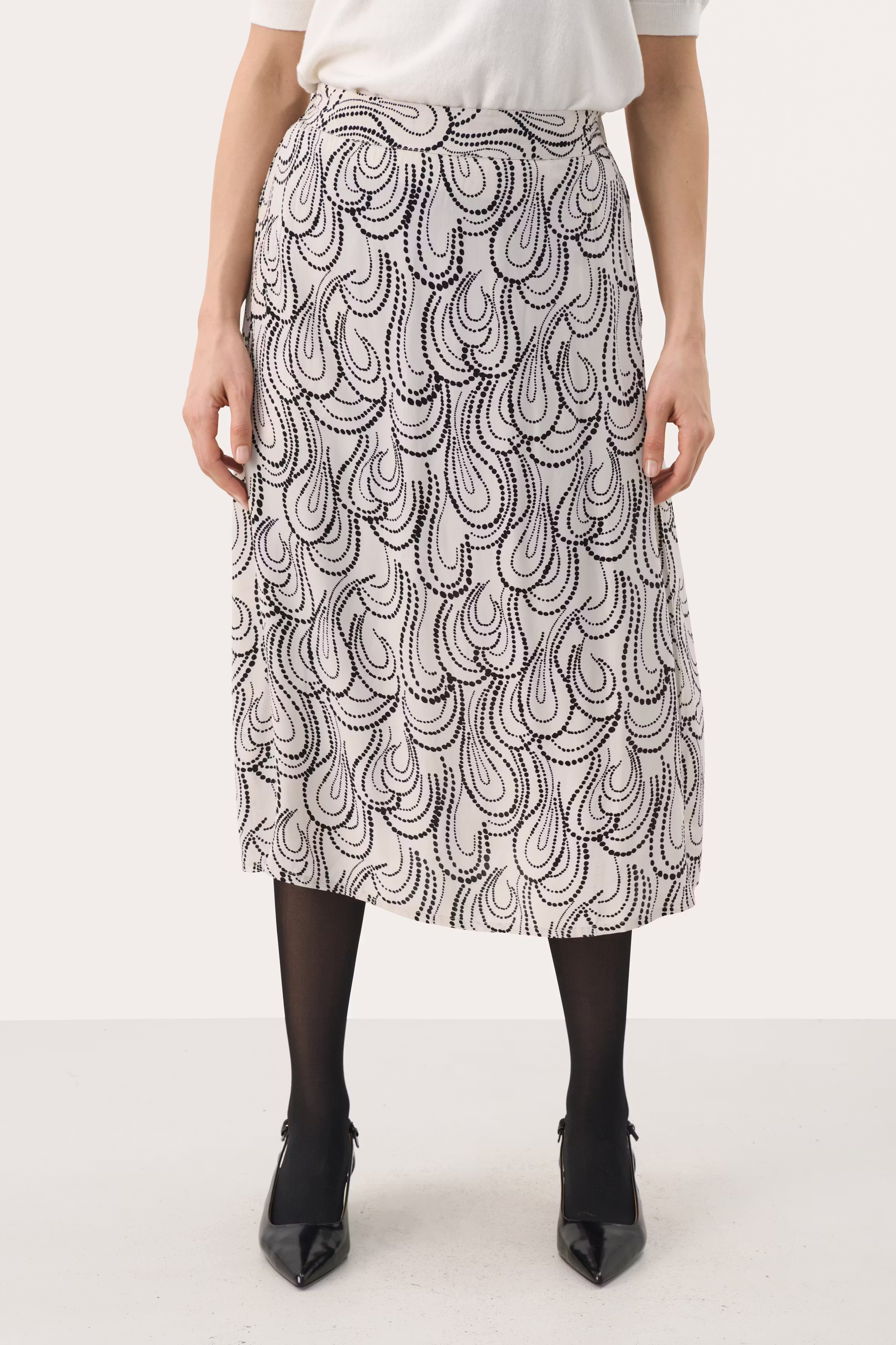 BiseraPW Skjørt LOOKBOOK FRONT 30309902-303397