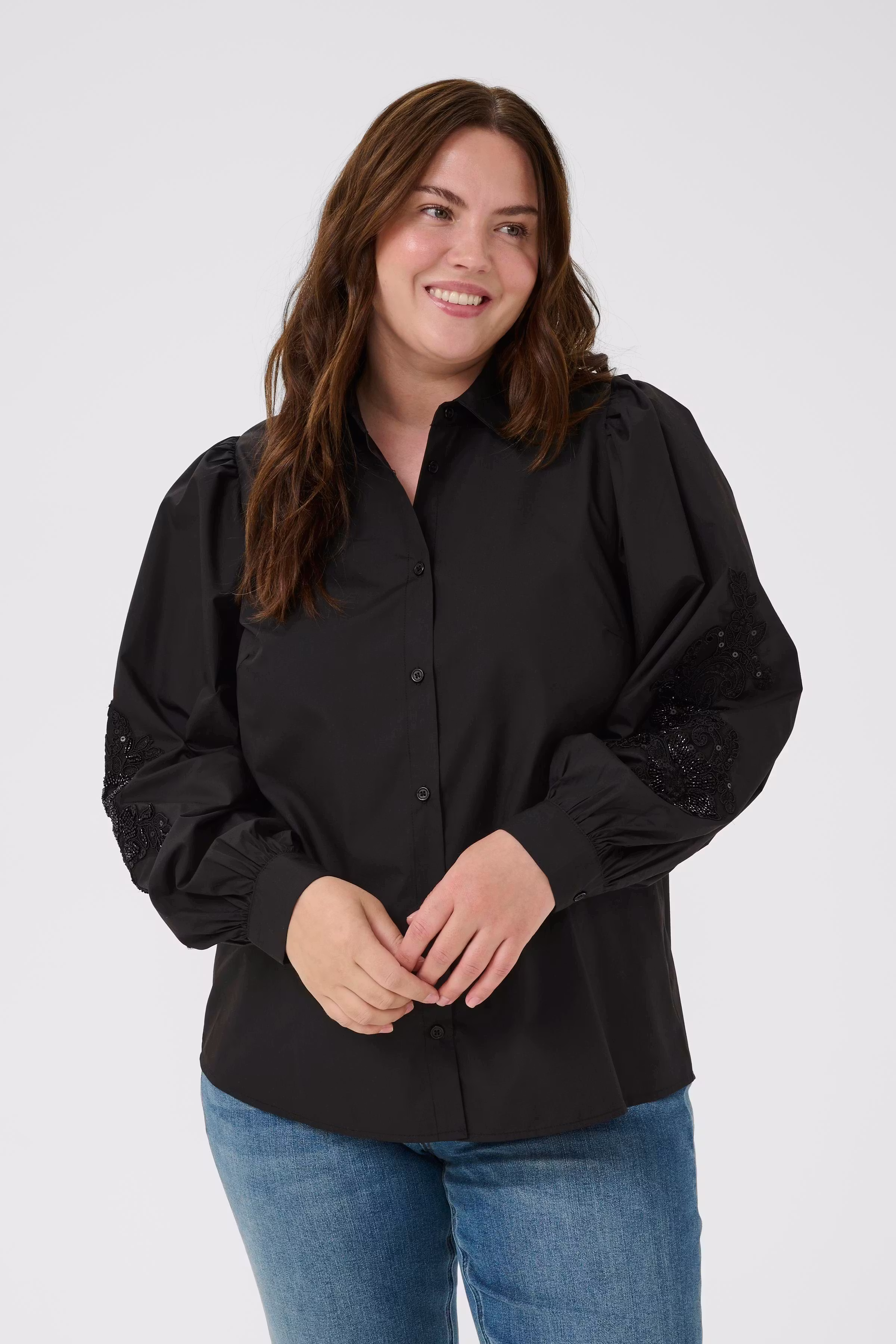 KCnicky Shirt LOOKBOOK FRONT 10583836-100121