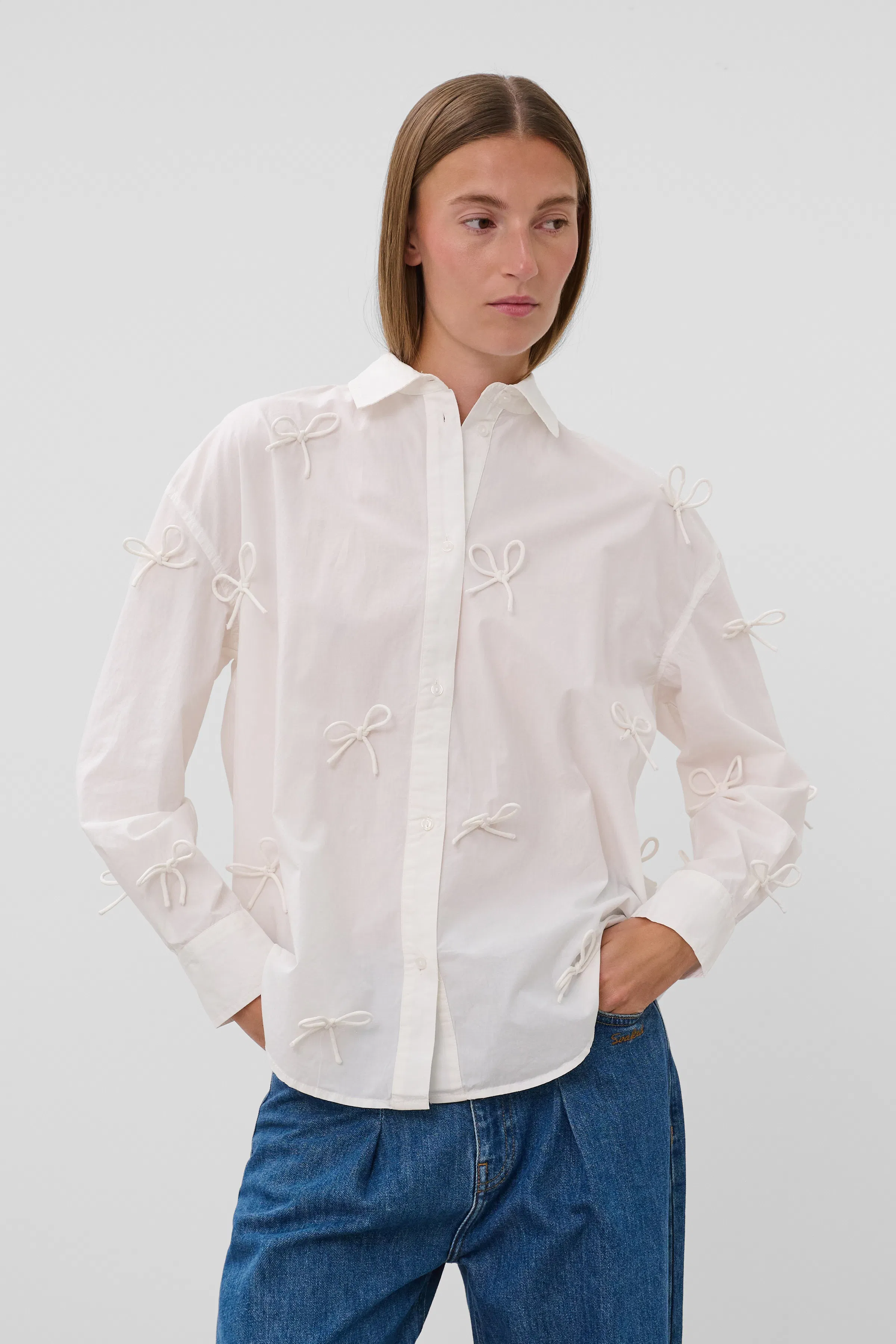 SLJoa Shirt LOOKBOOK FRONT 30408645-111001