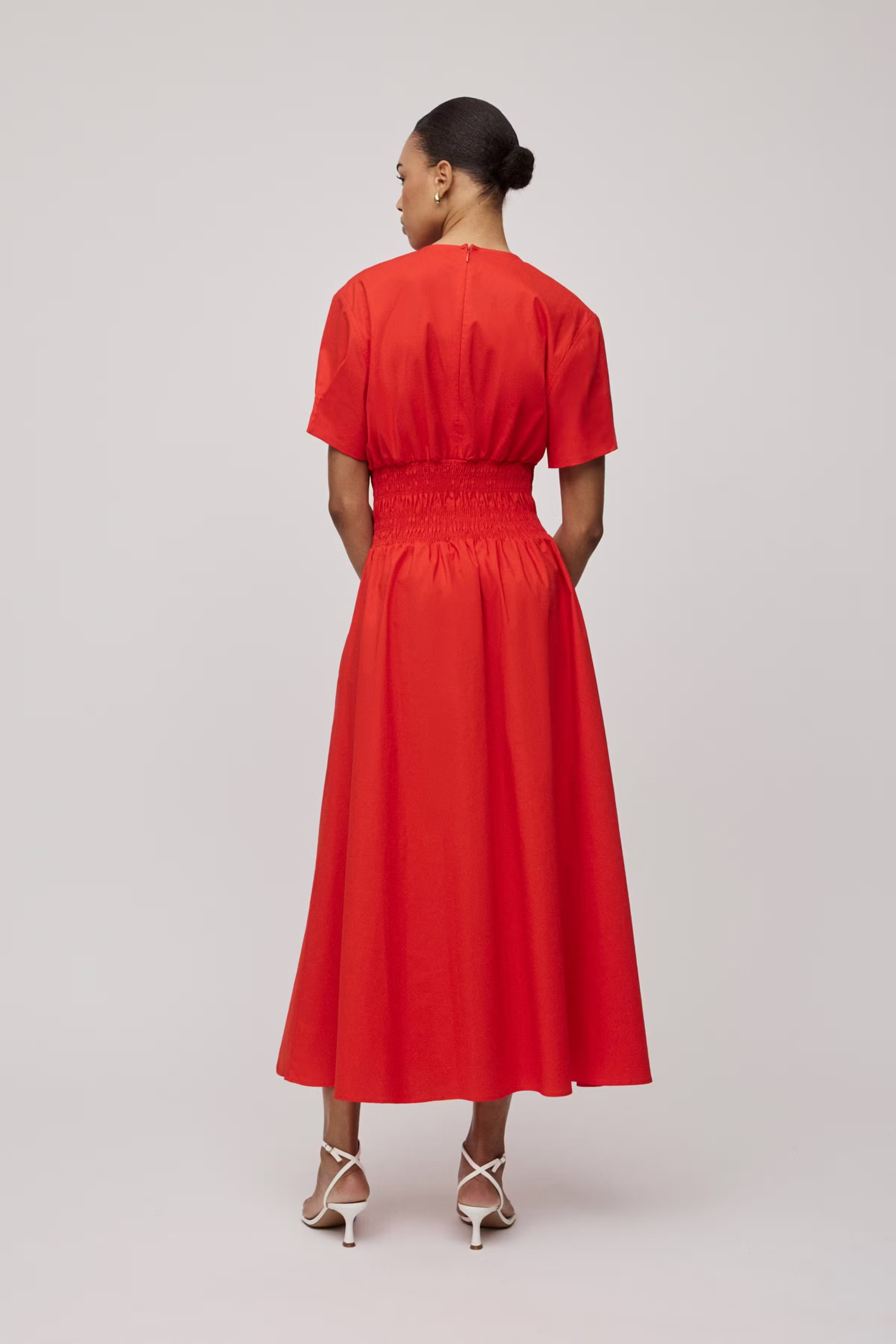 MARYTHA Kleid LOOKBOOK BACK 30700024-RE330