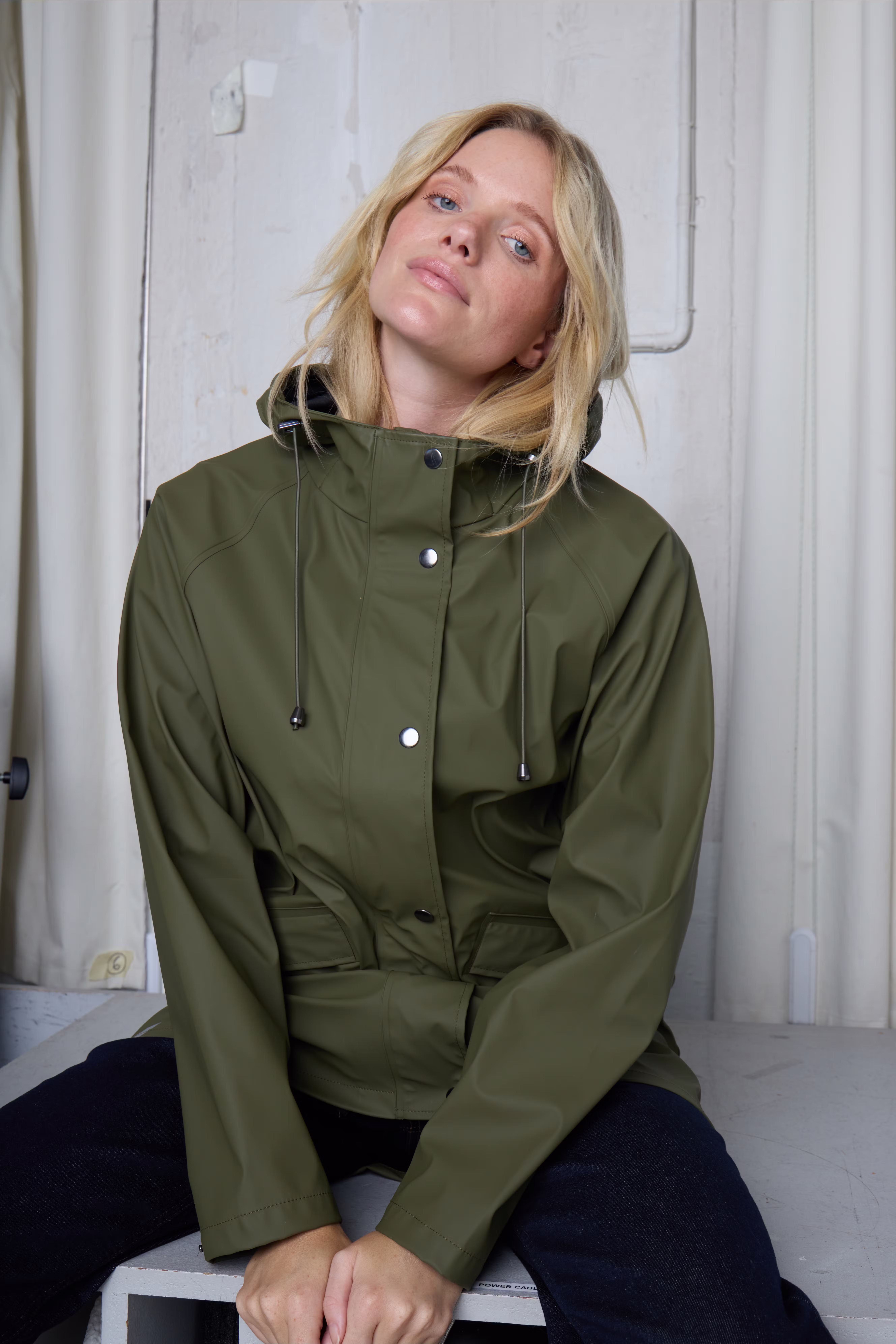 IHTAZI RAINCOAT LOCATION NONE 20102965-13024