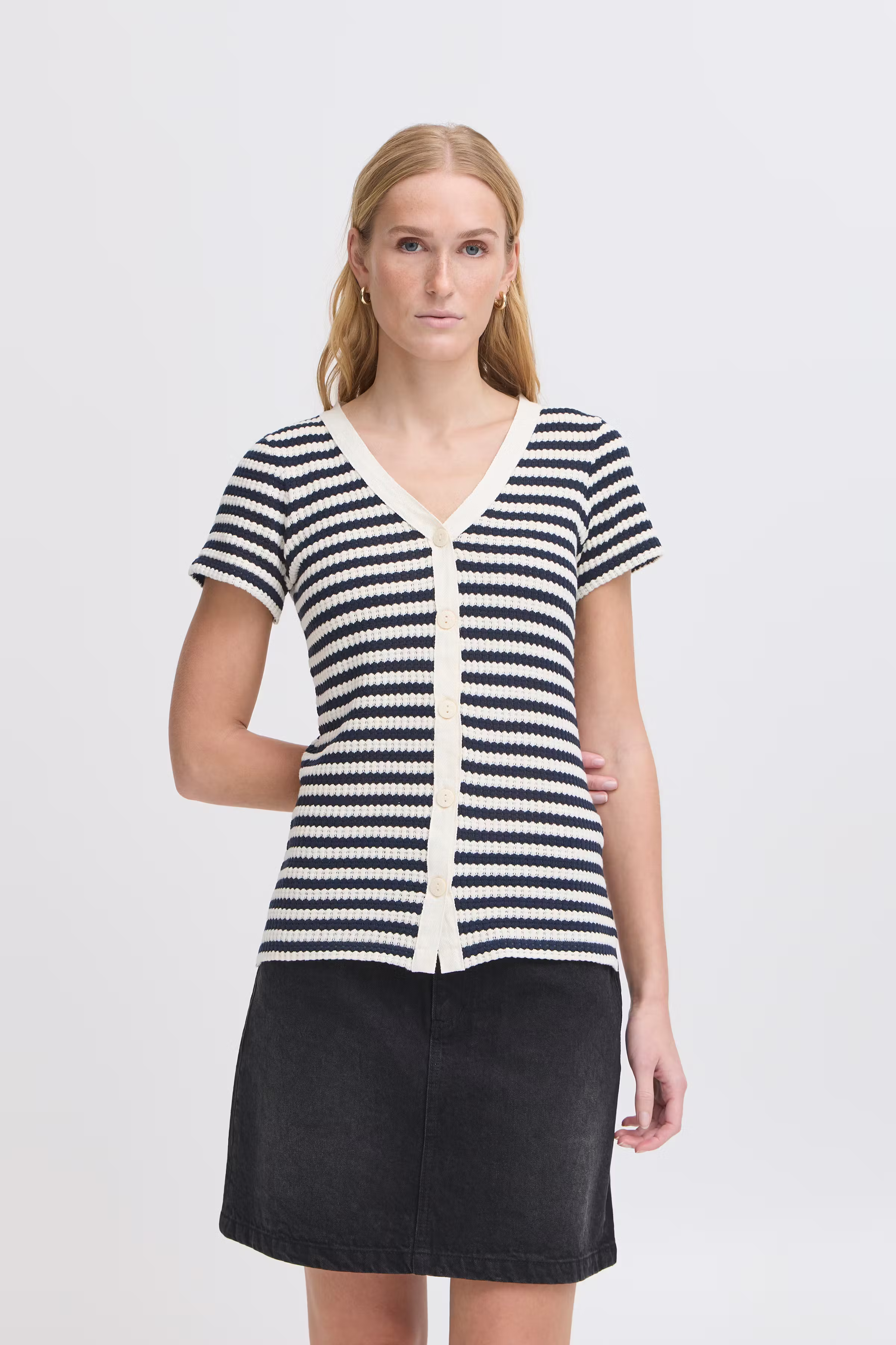 IHLORIANNA T-shirt LOOKBOOK FRONT 20123628-204487