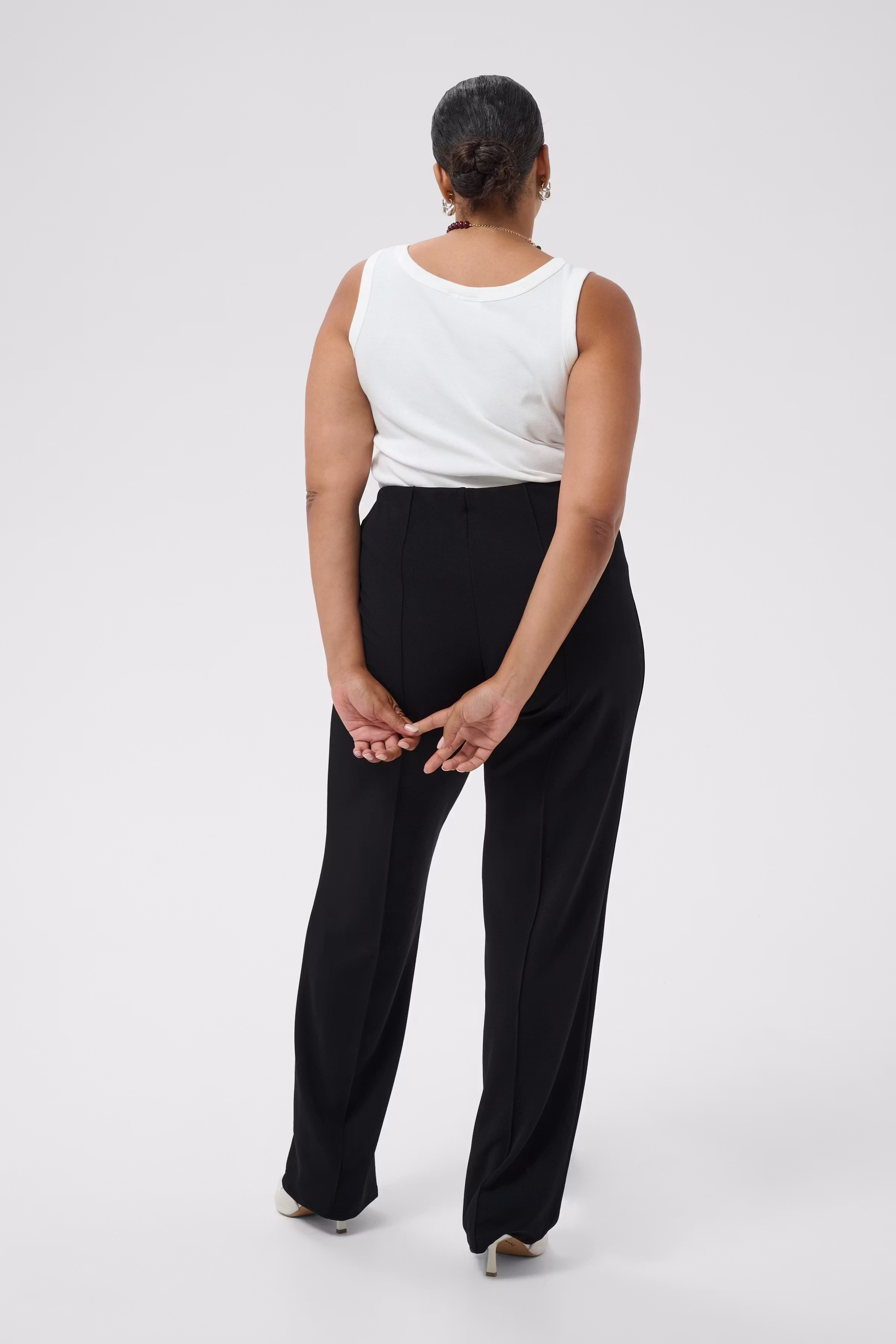 KCathena Broek LOOKBOOK BACK 10583359-100121