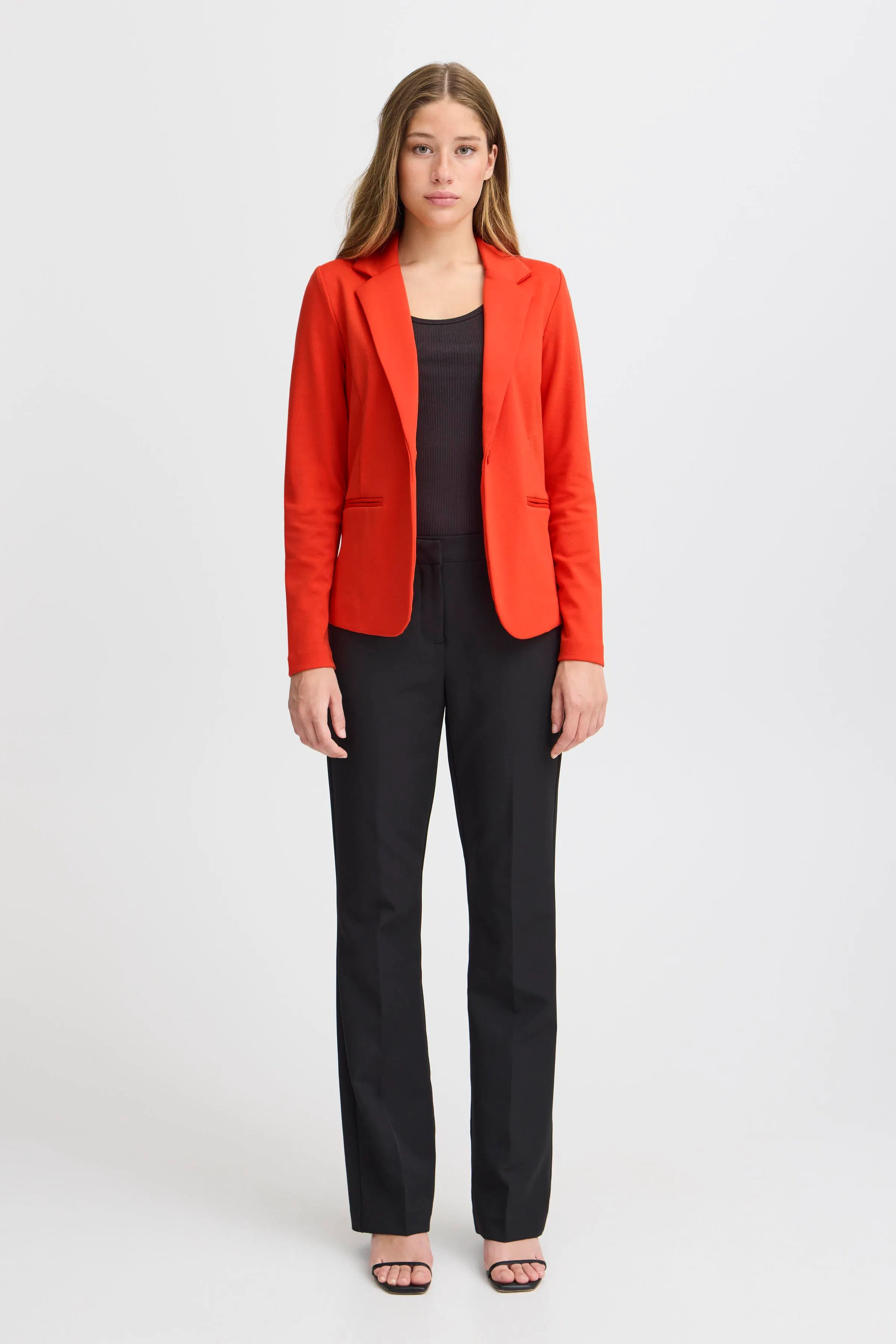 IHKATE Blazer LOOKBOOK FRONT 20101801-181561