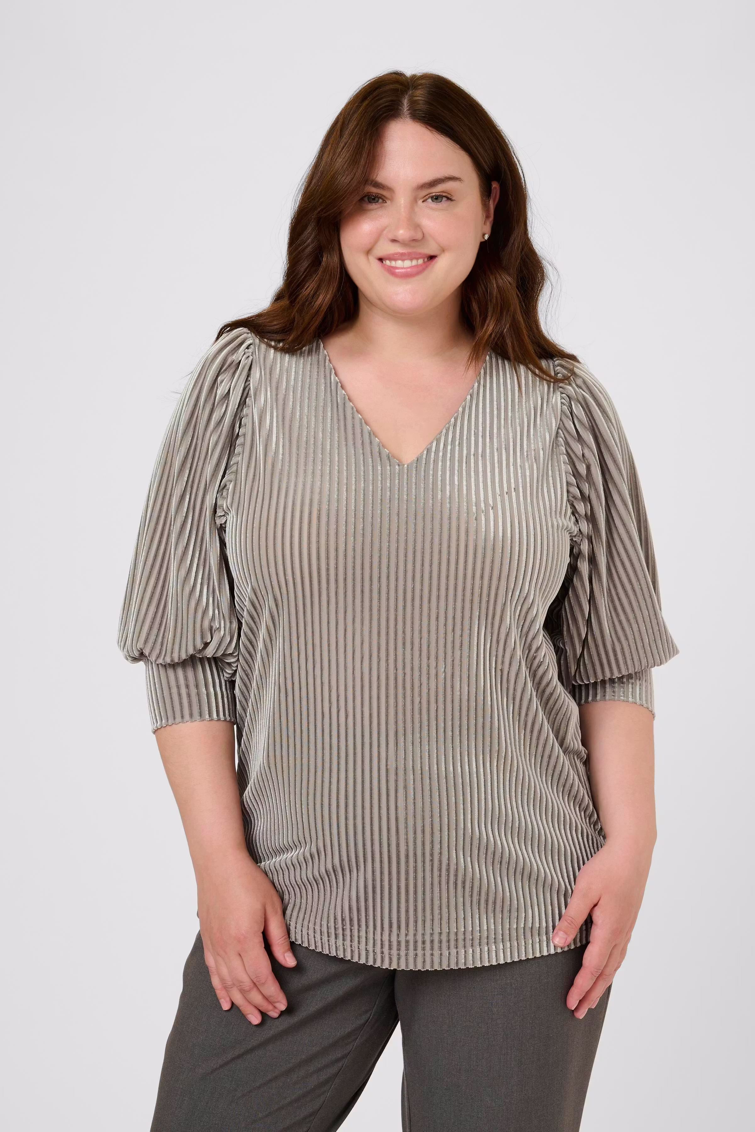 KCcacanna Velour Blouse LOOKBOOK FRONT 10581210-170000