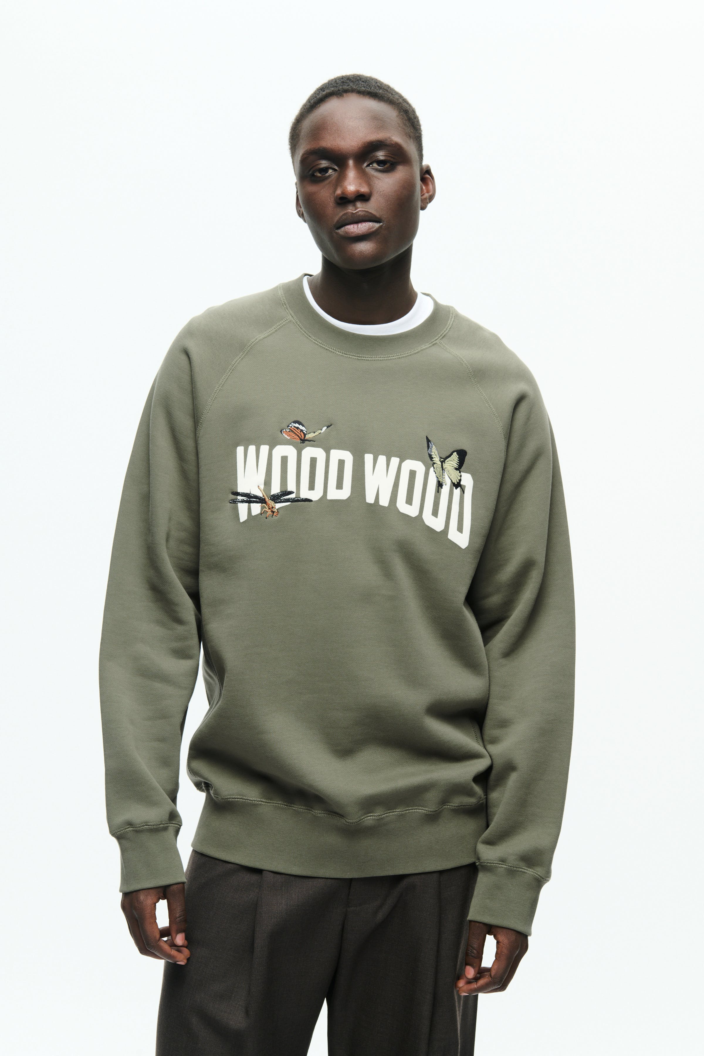 WWHester Sweatshirt LOOKBOOK FRONT 30251428-180515